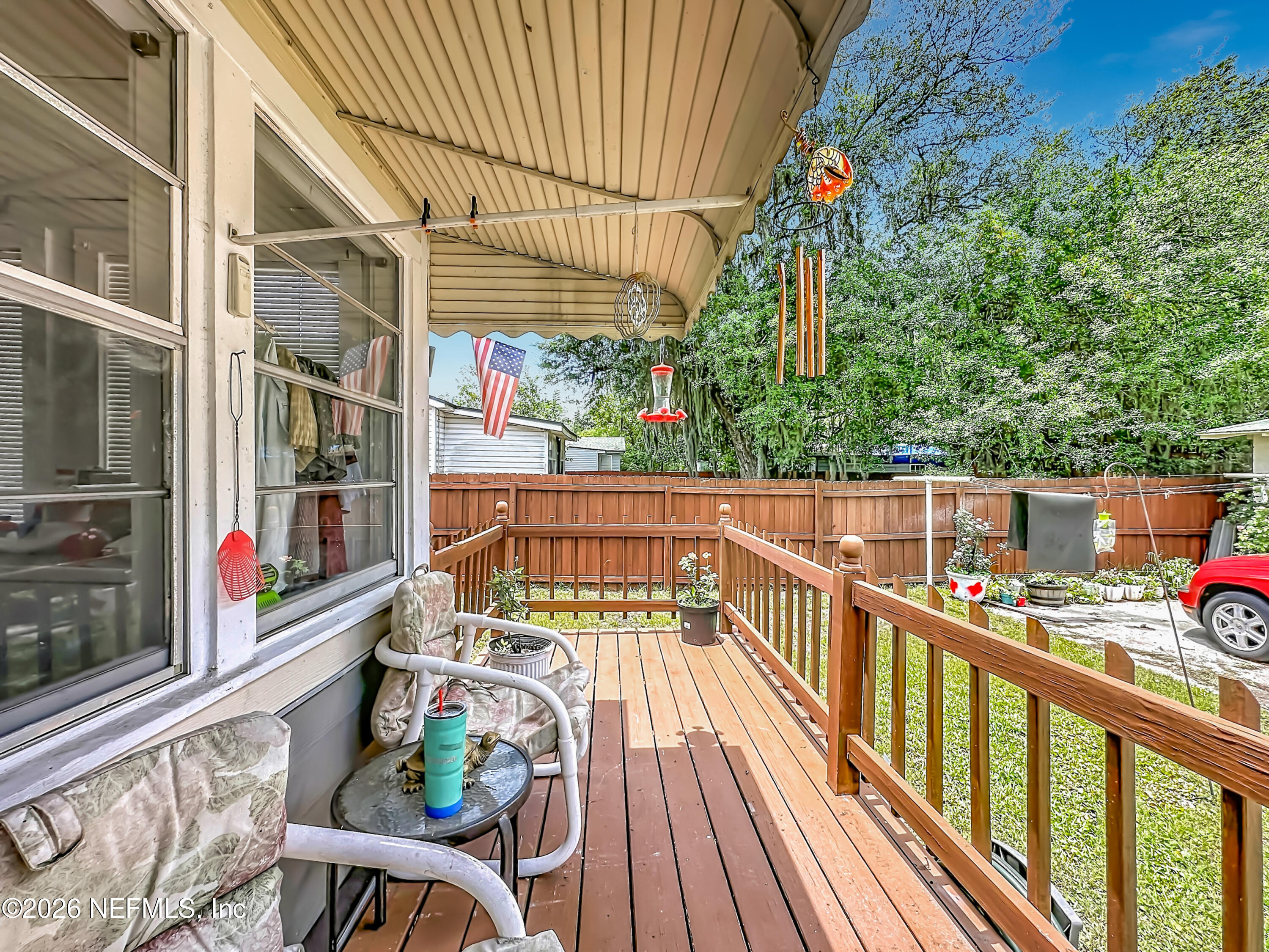 271 E 48TH Street