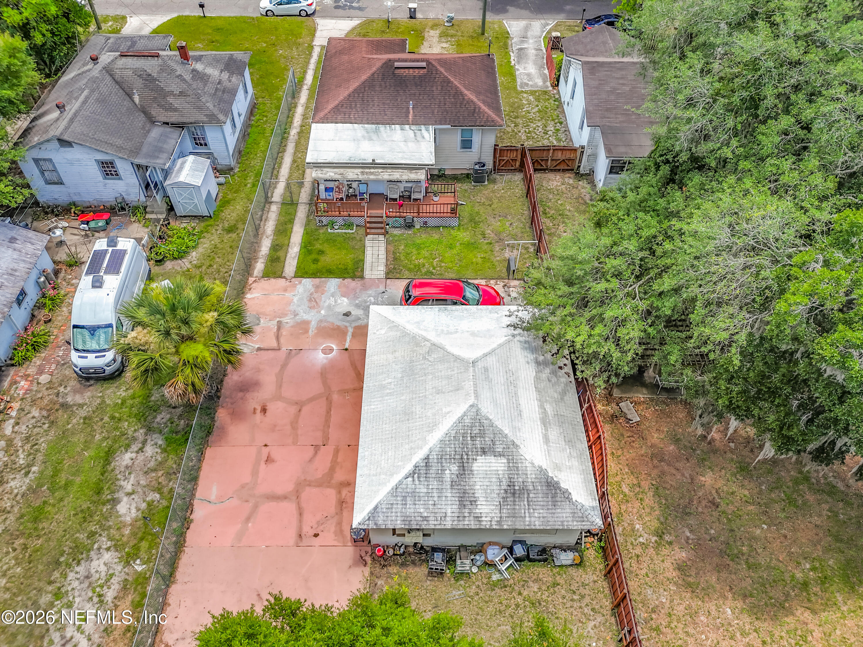 271 E 48TH Street