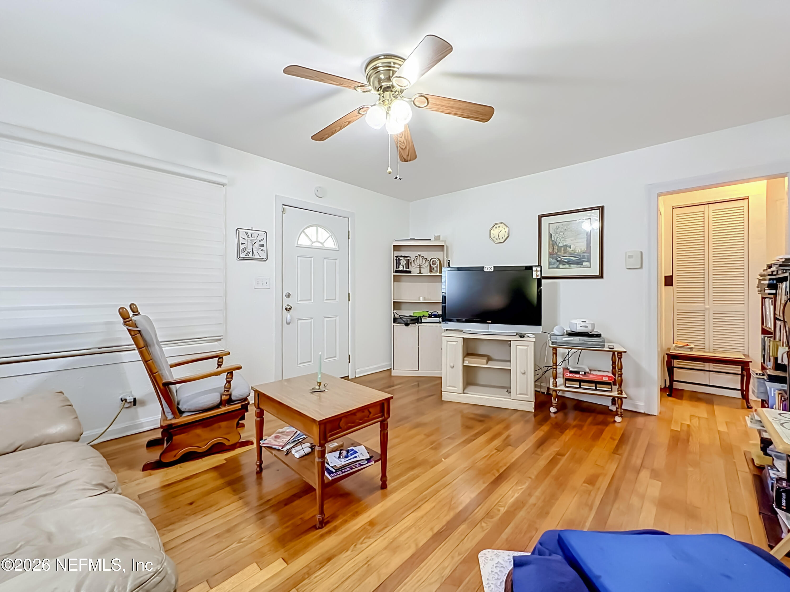 271 E 48TH Street