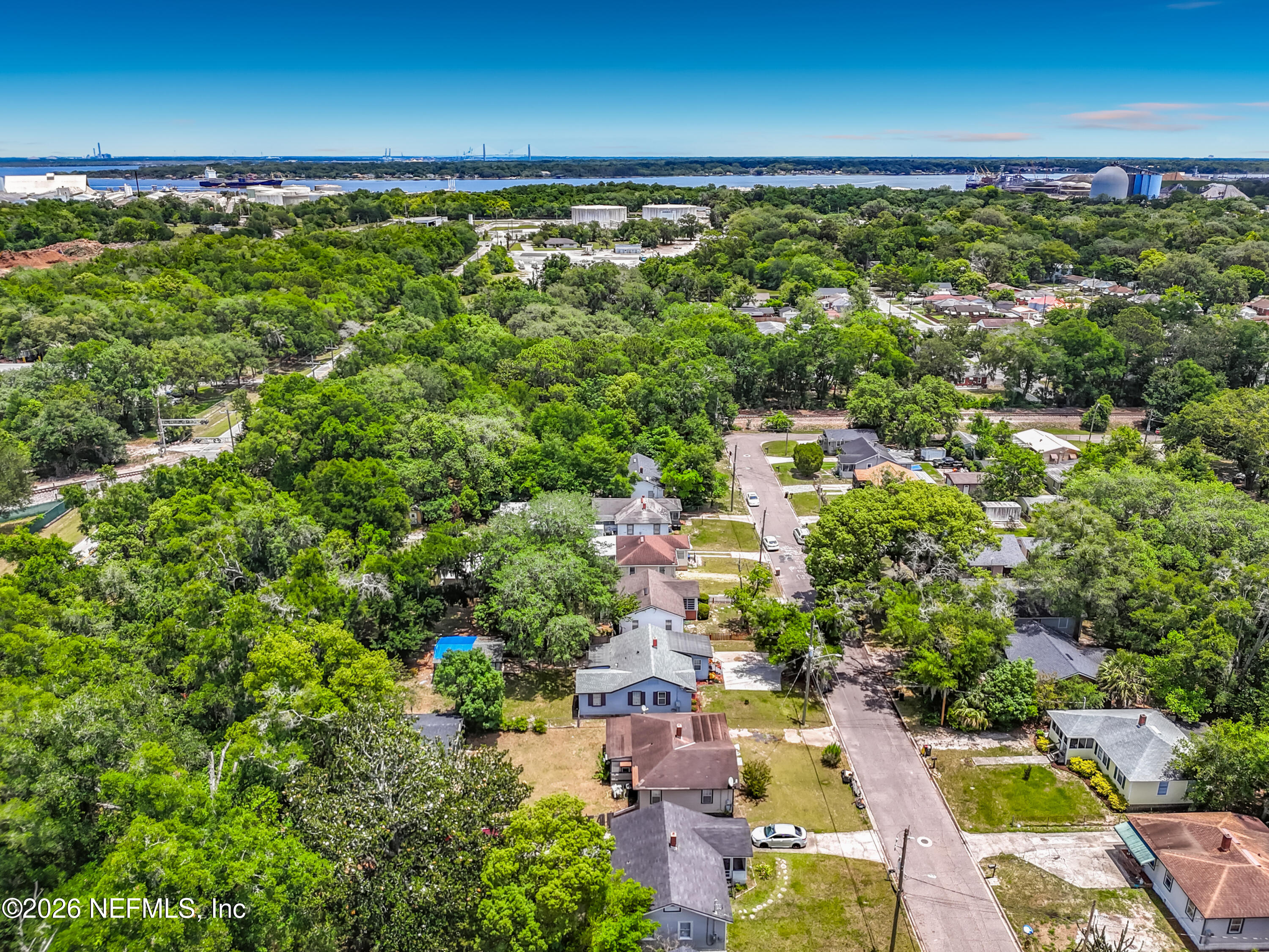 271 E 48TH Street
