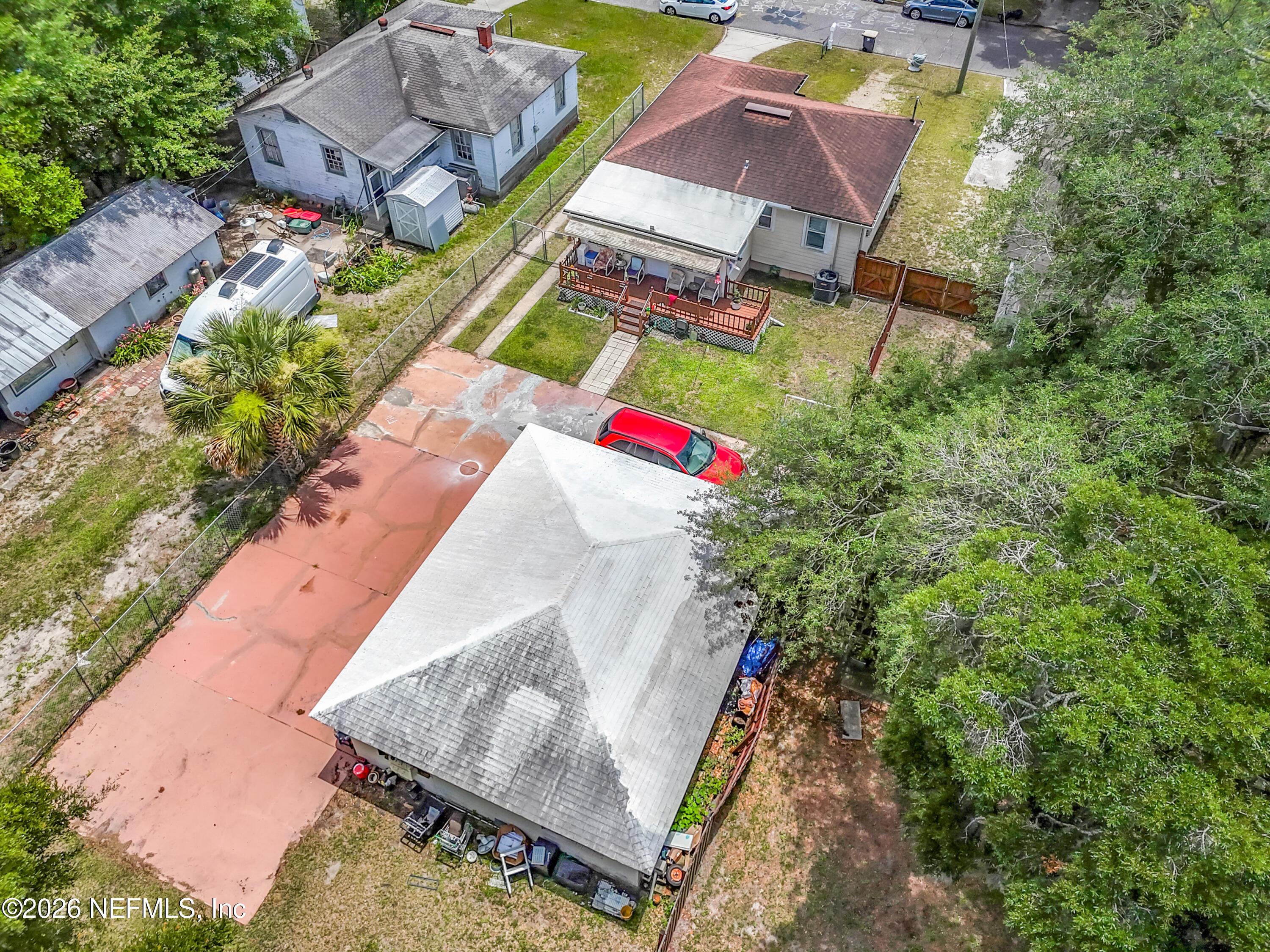271 E 48TH Street