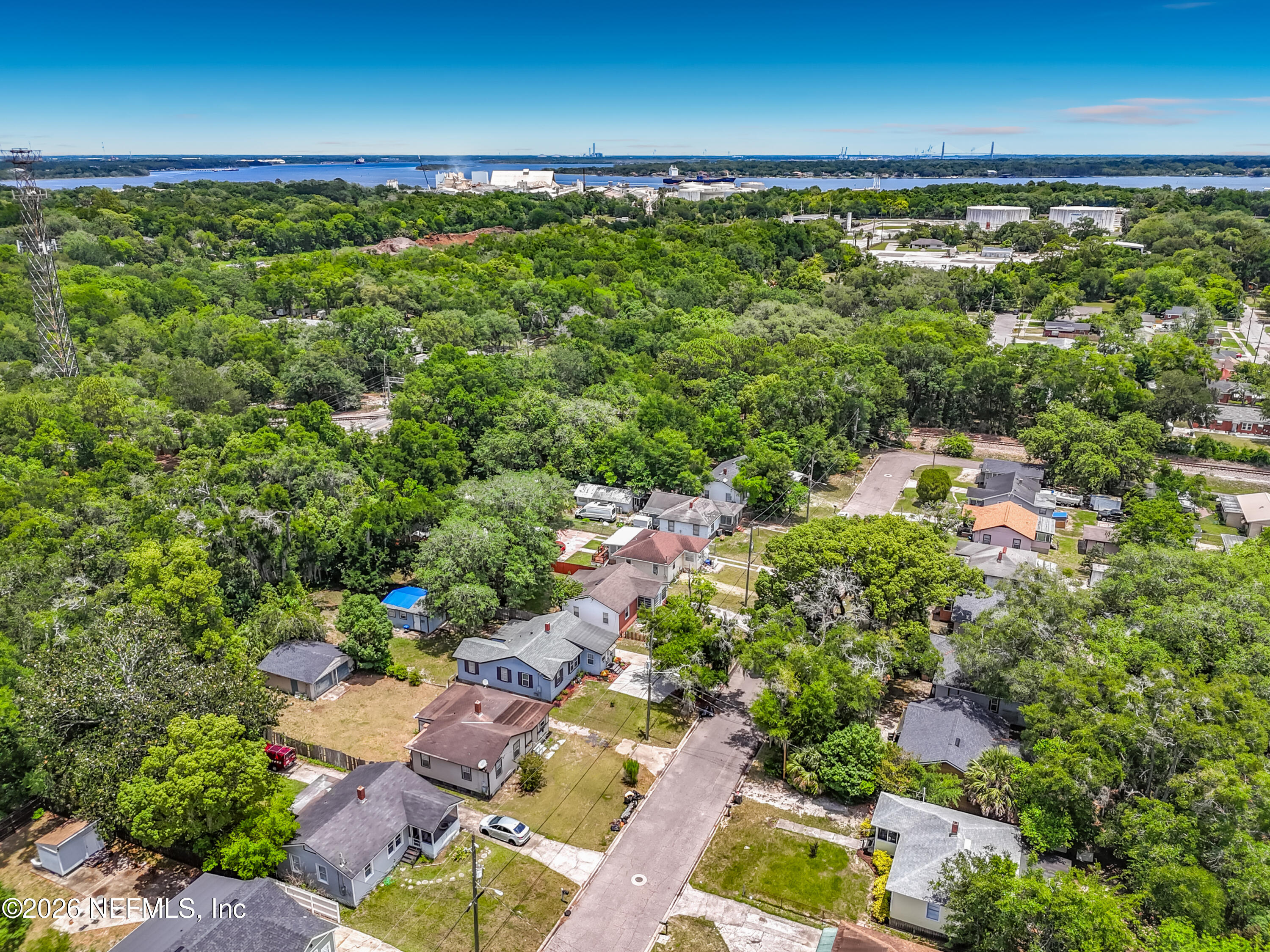 271 E 48TH Street