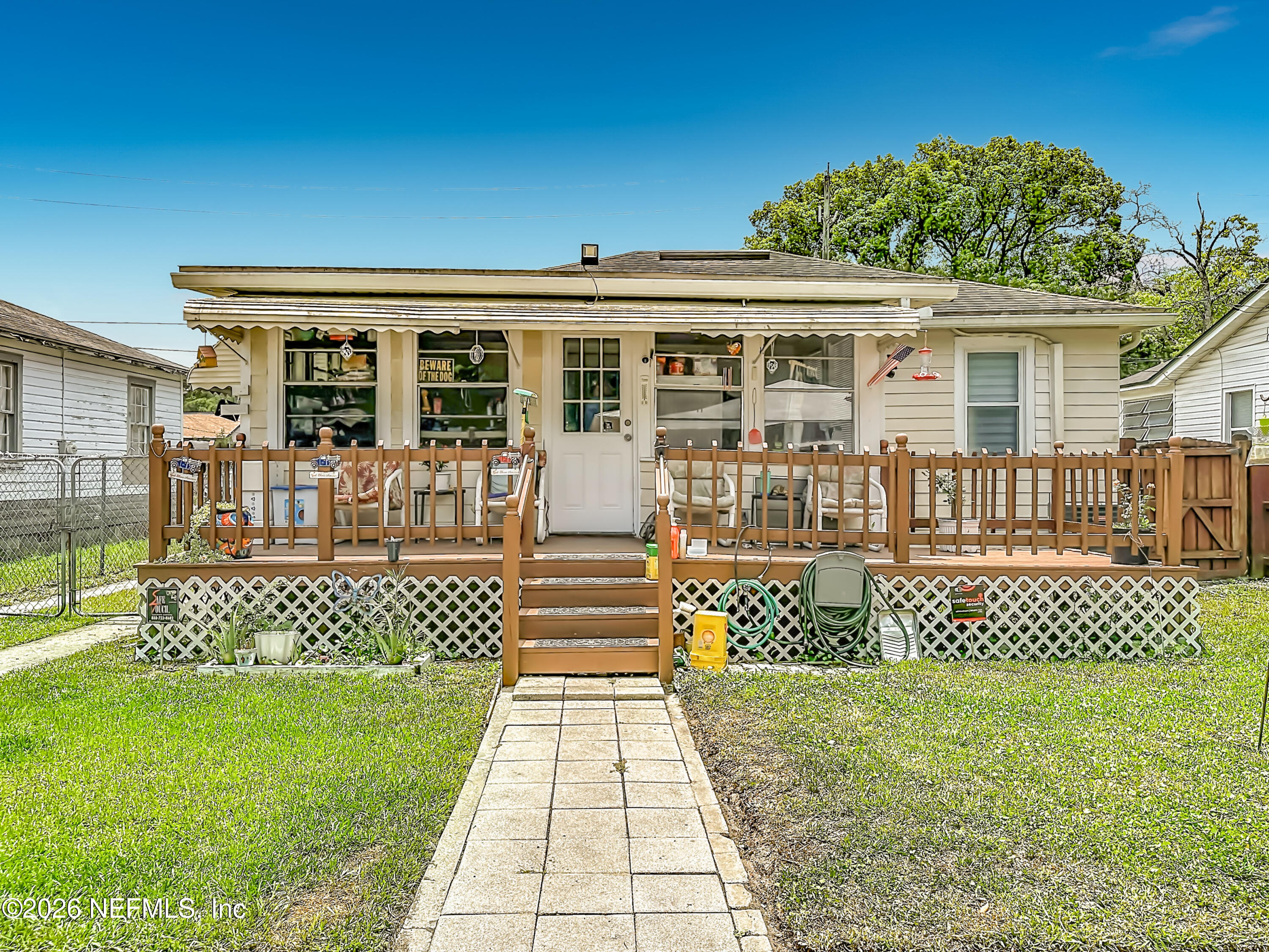 271 E 48TH Street