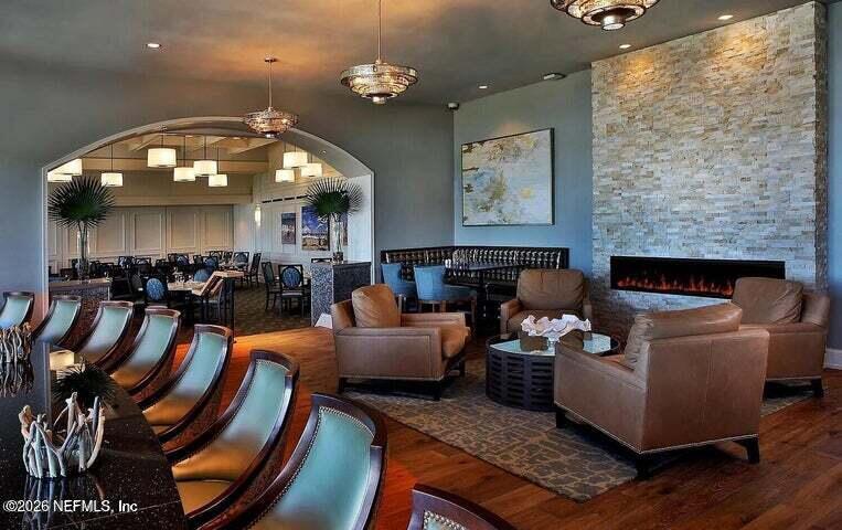 1534 HARBOUR CLUB DR Drive
