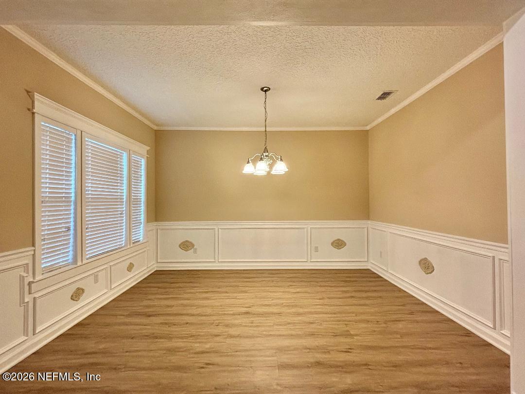 11337 GLENLAUREL ESTATES Drive