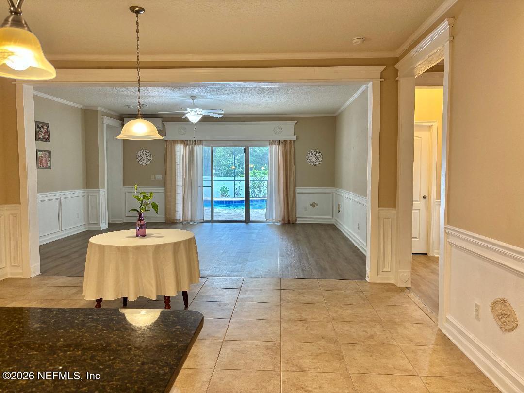 11337 GLENLAUREL ESTATES Drive