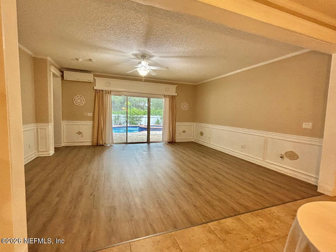 11337 GLENLAUREL ESTATES Drive