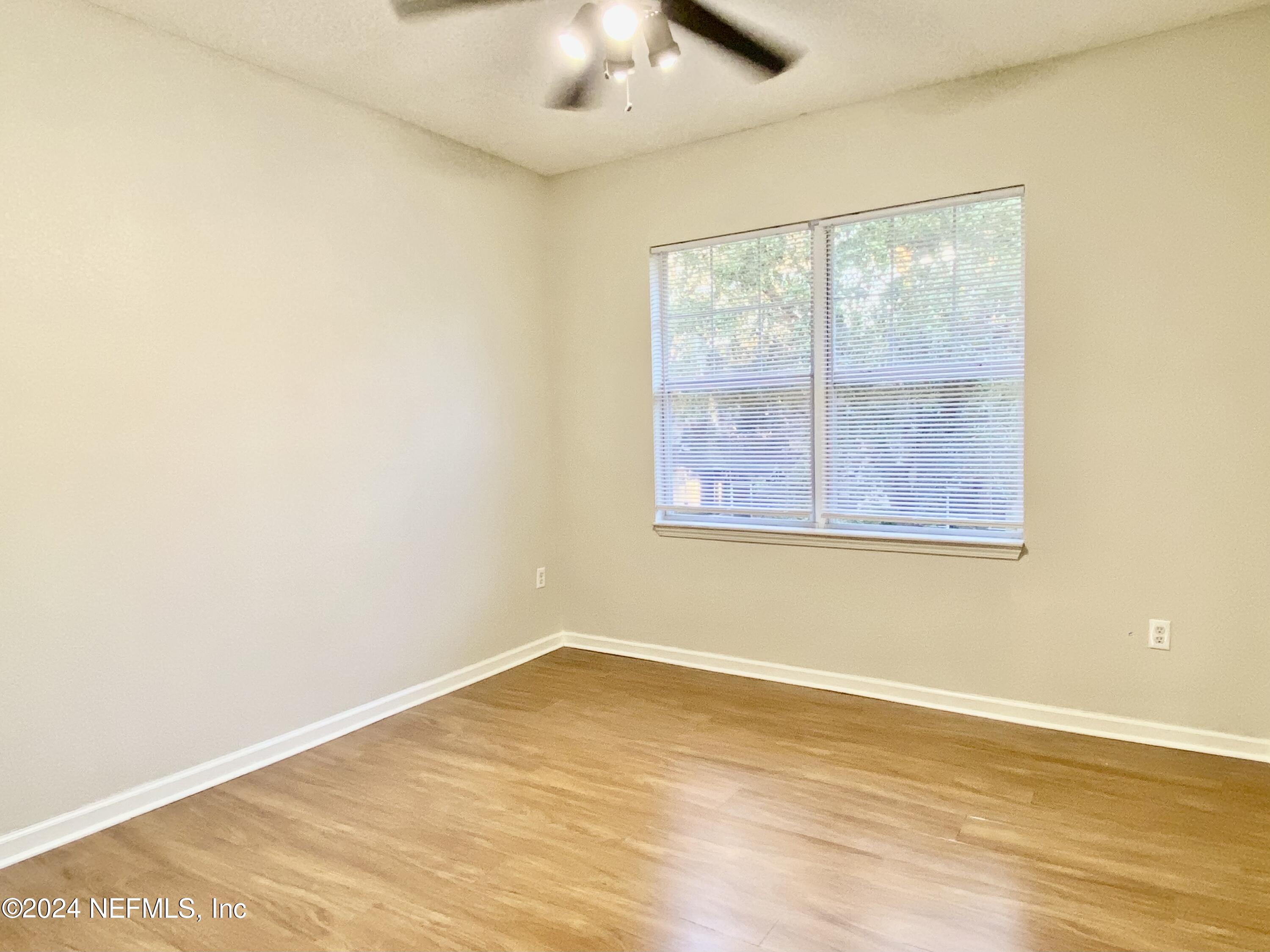 5663 GREENLAND Road 304