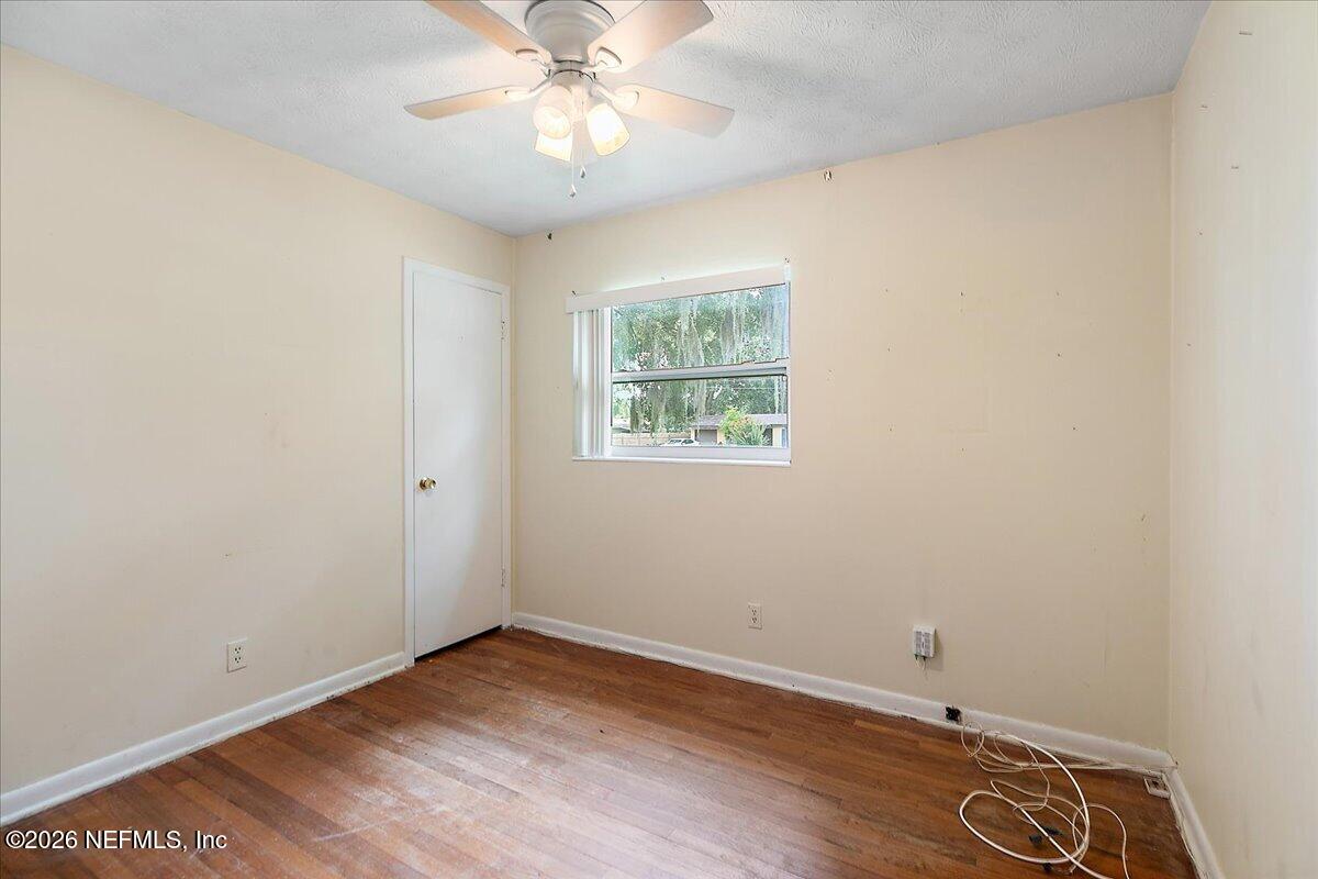 5911 MARTY Court