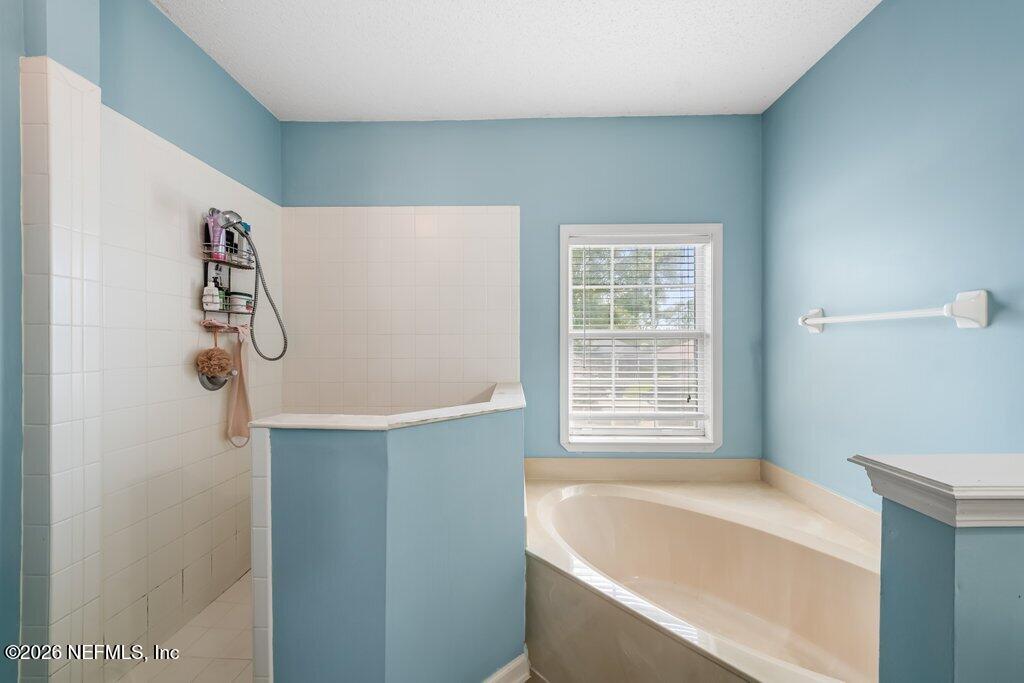 12529 CLIFFROSE Trail