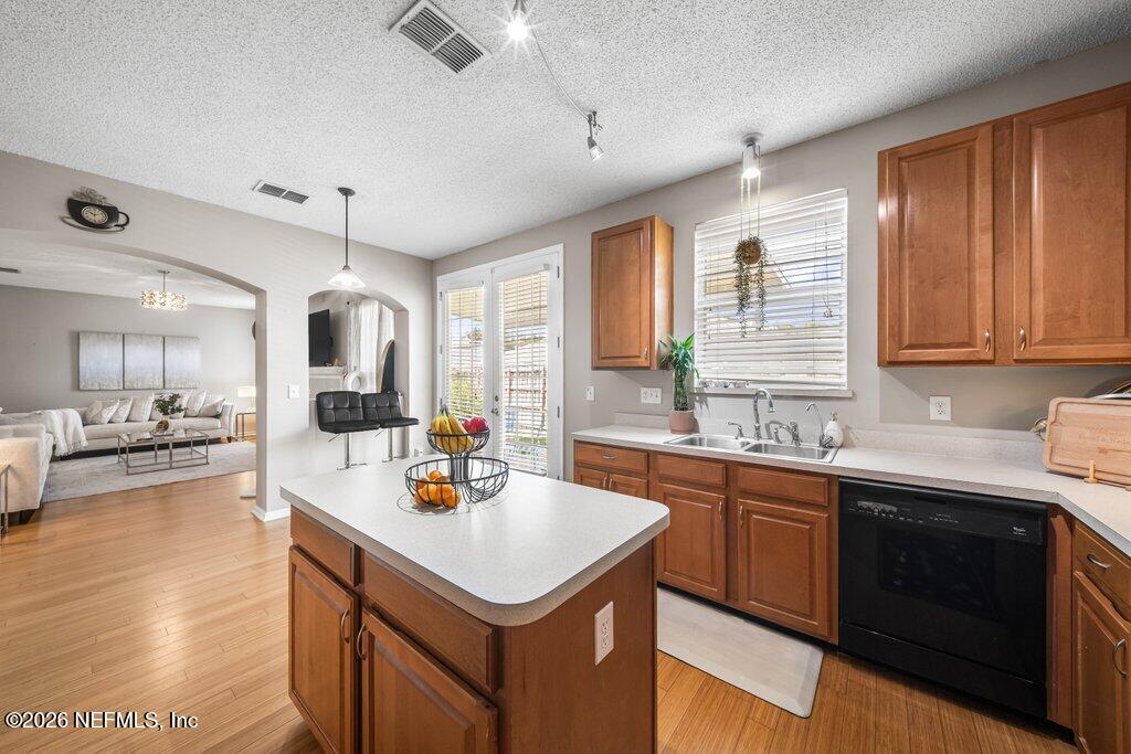 12529 CLIFFROSE Trail