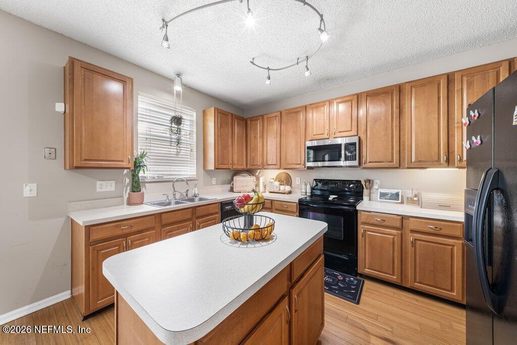 12529 CLIFFROSE Trail