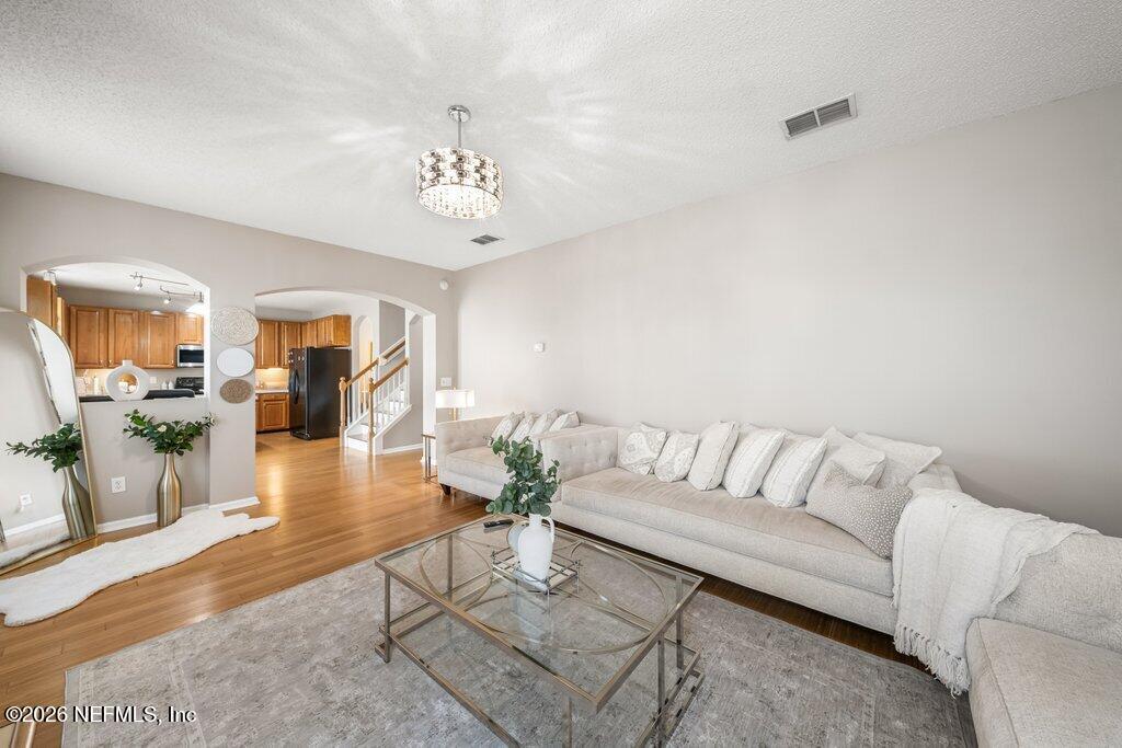 12529 CLIFFROSE Trail