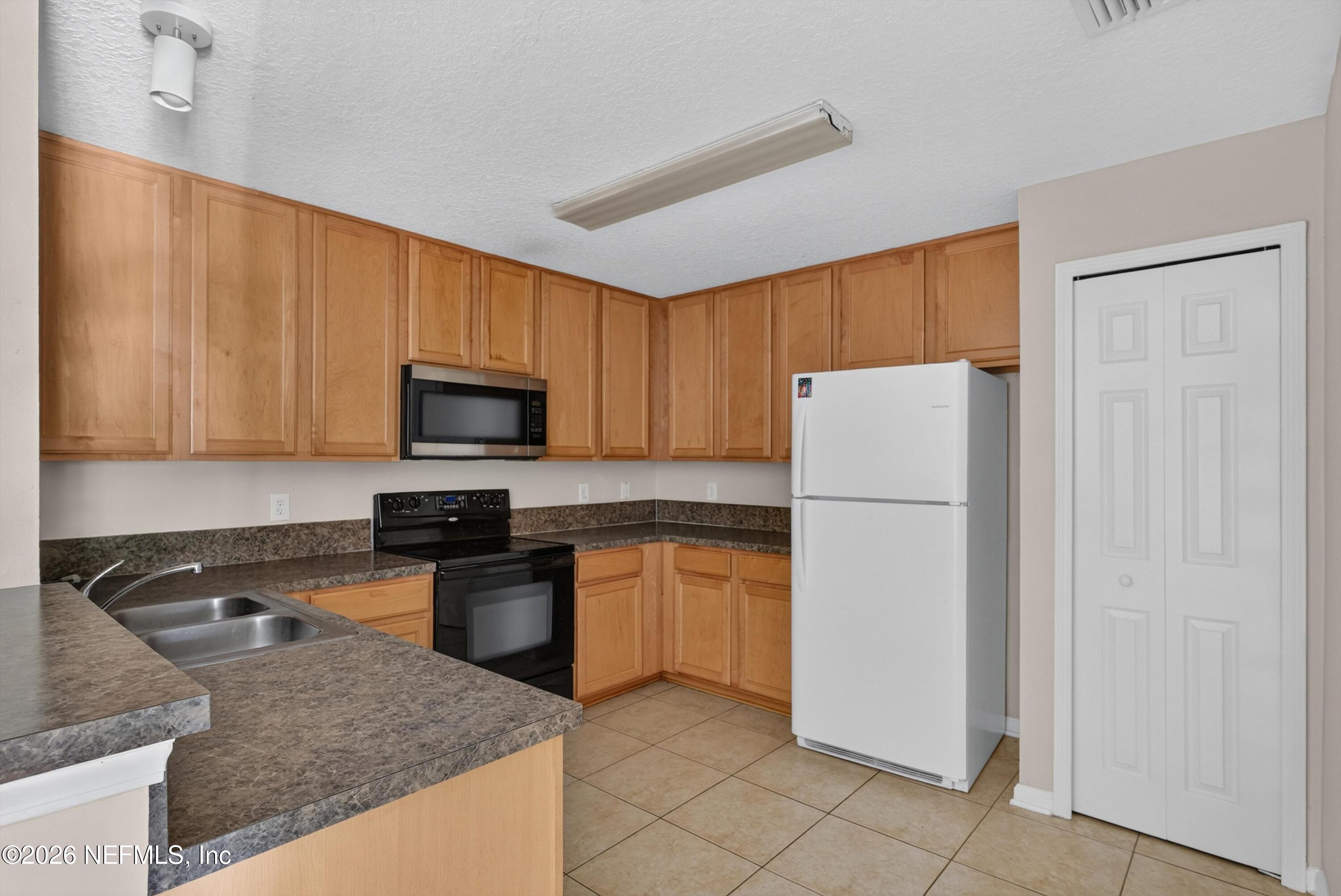 7047 DEER LODGE Circle 106