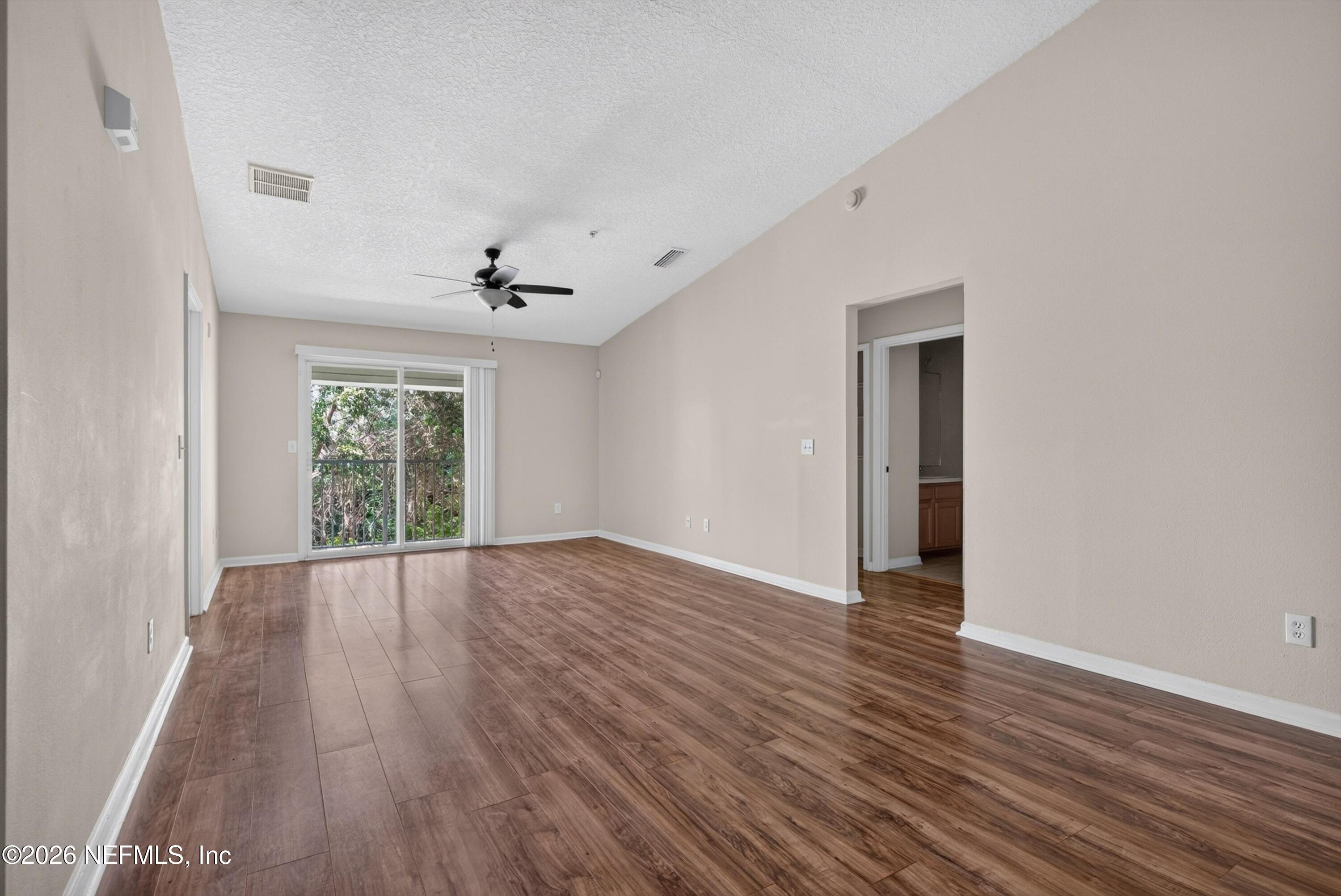7047 DEER LODGE Circle 106