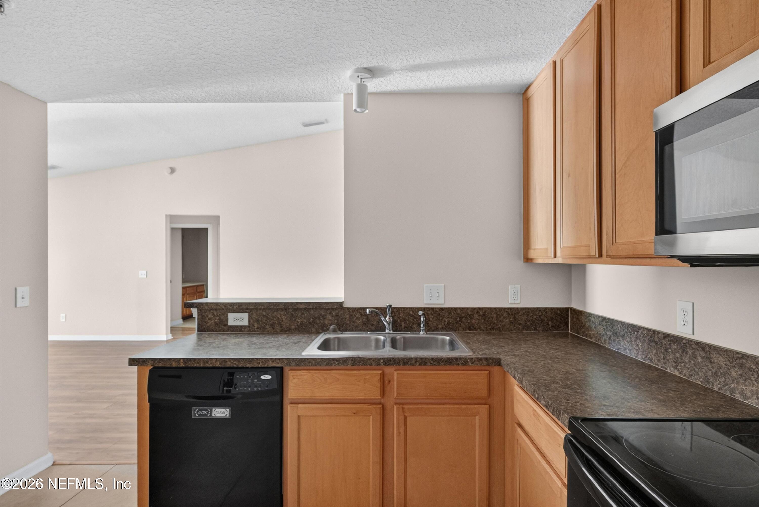 7047 DEER LODGE Circle 106