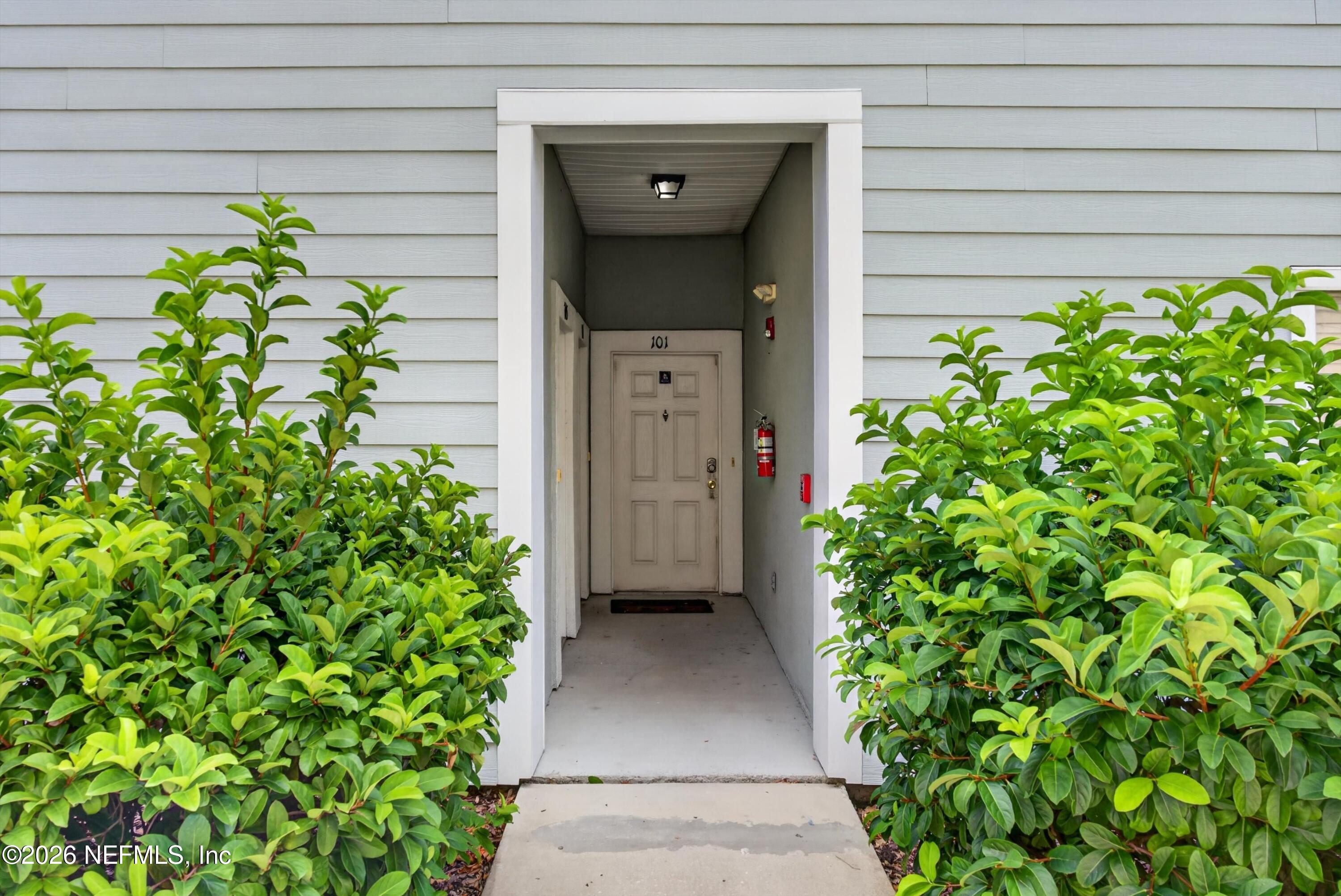 7047 DEER LODGE Circle 106