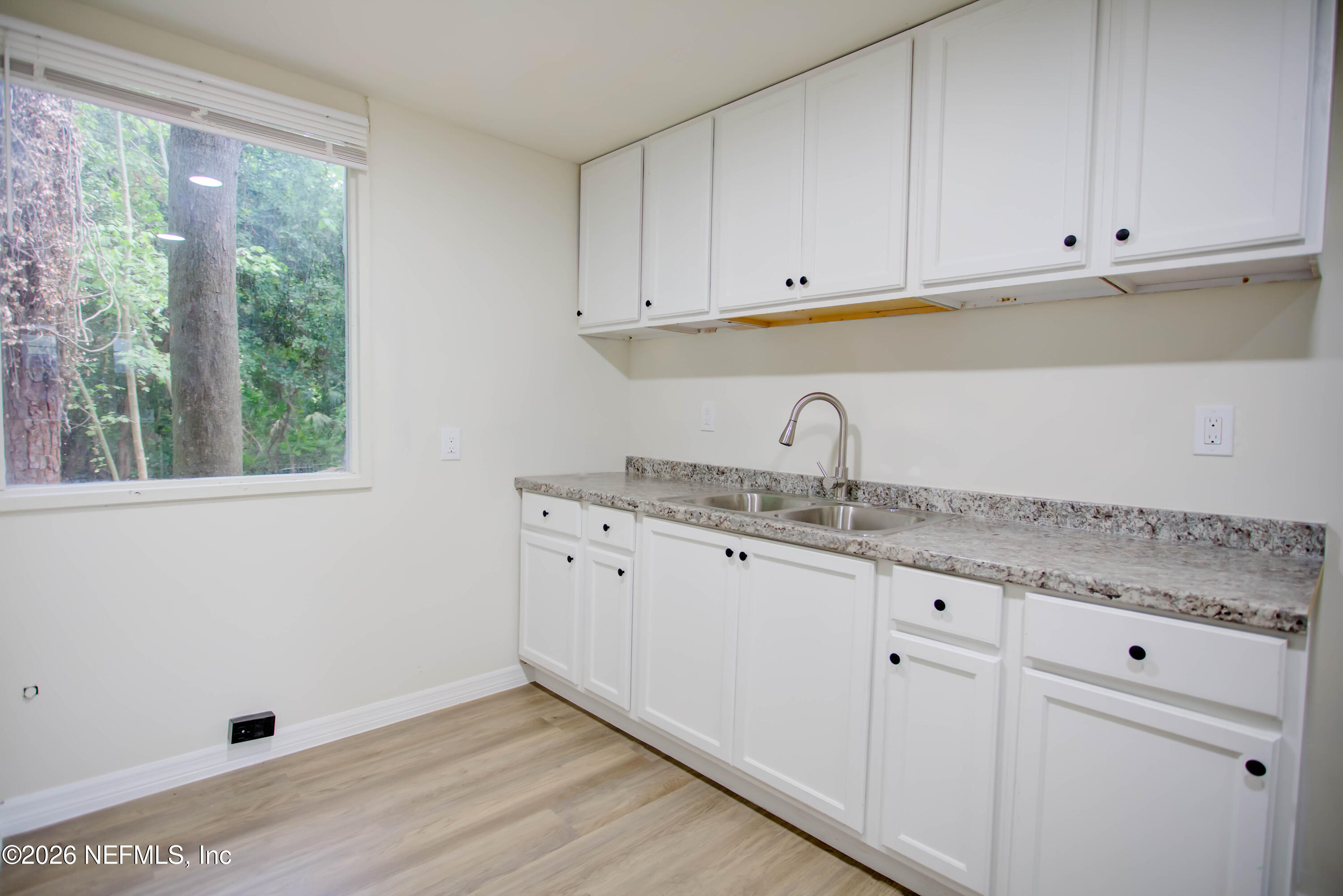 7227 WENDY Circle