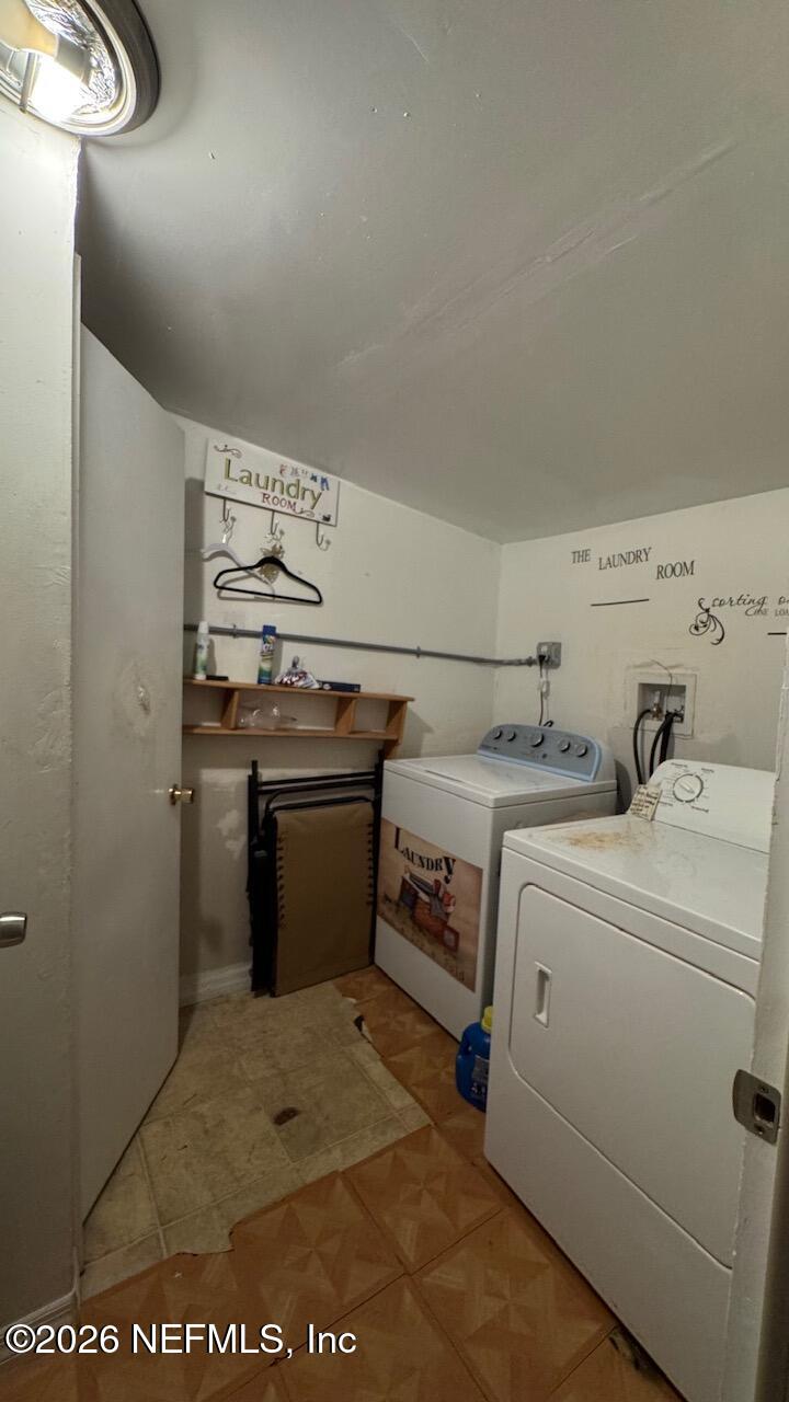 6721 ZIRCON Drive