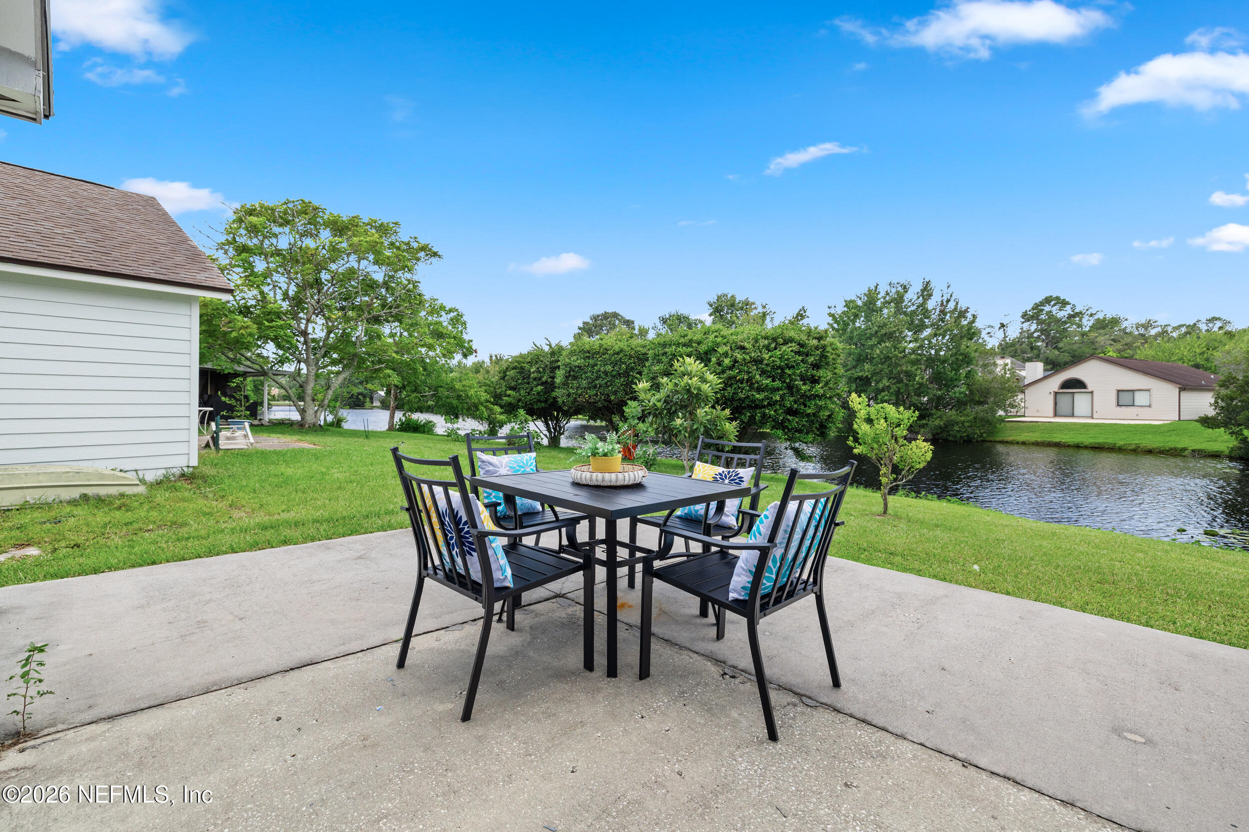 2922 LANTANA LAKES Drive E