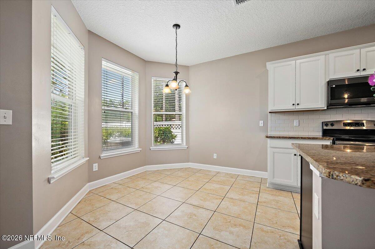 28 FOREST EDGE Drive, St. Johns