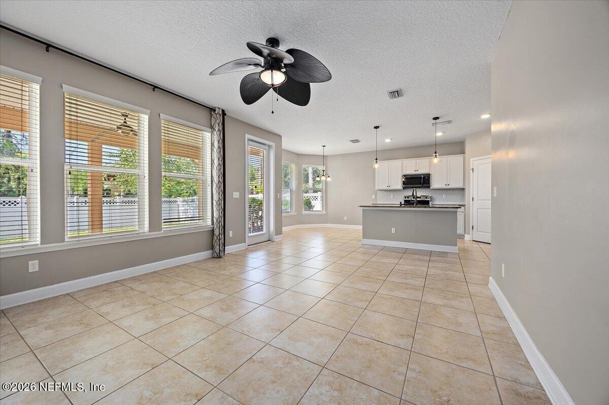 28 FOREST EDGE Drive, St. Johns