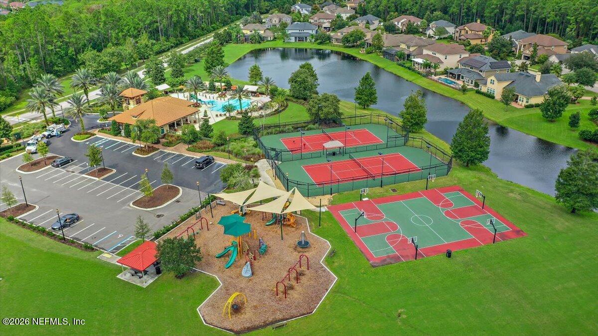 28 FOREST EDGE Drive, St. Johns