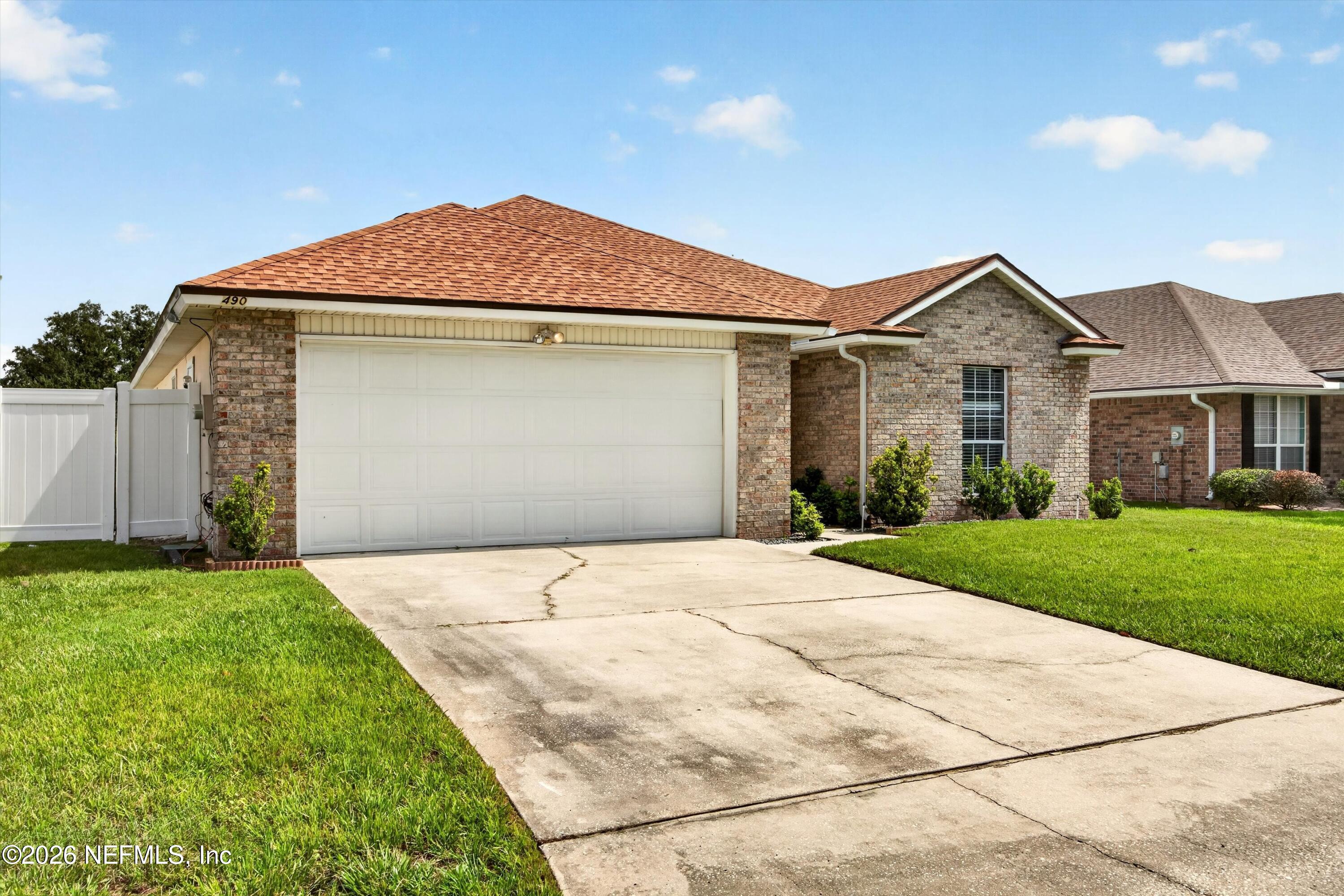 490 HILLSIDE Drive