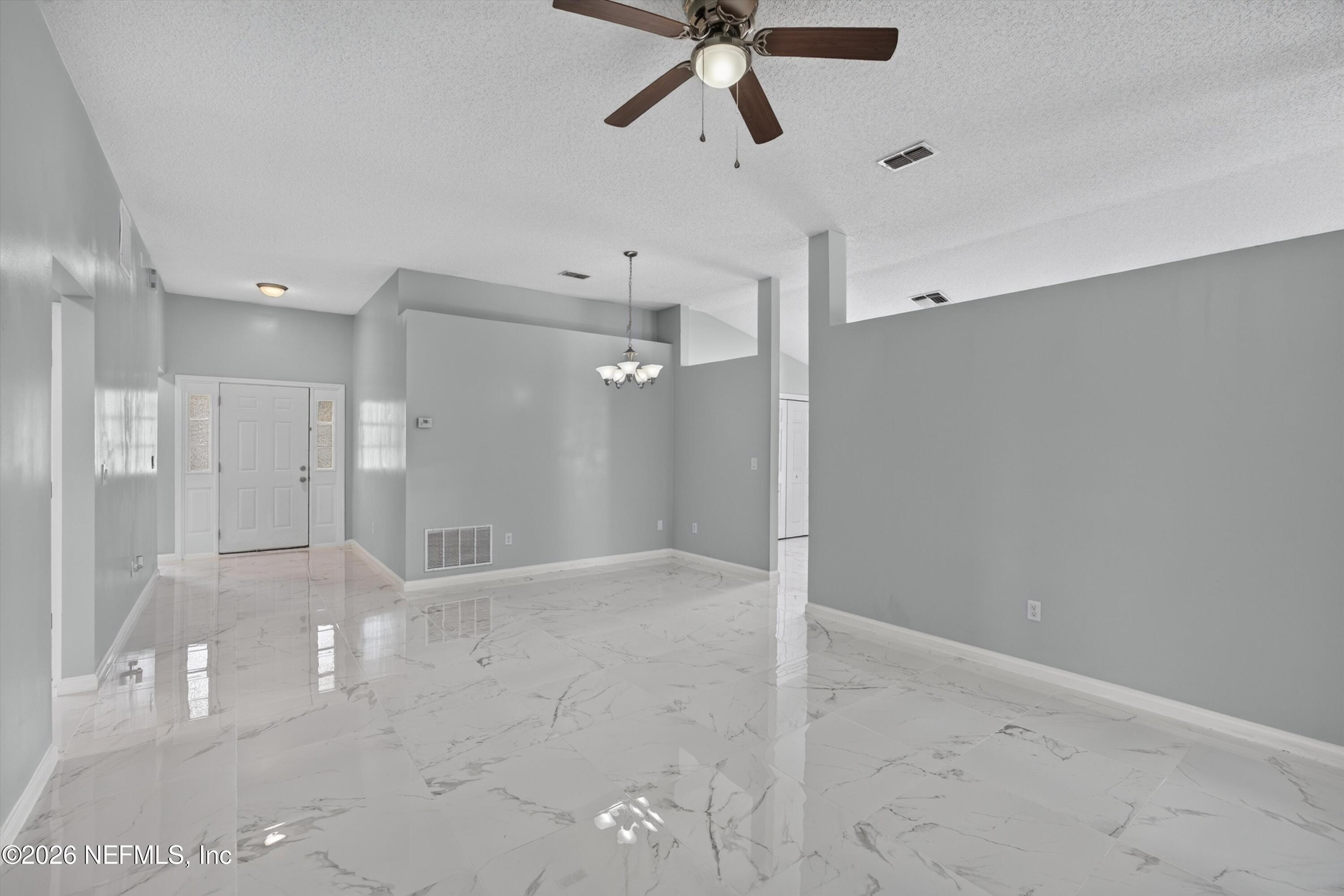 490 HILLSIDE Drive