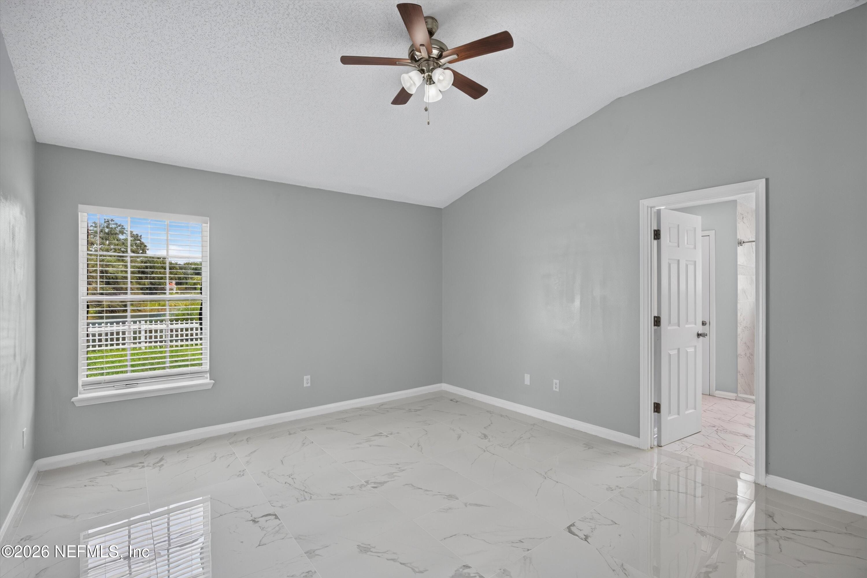 490 HILLSIDE Drive