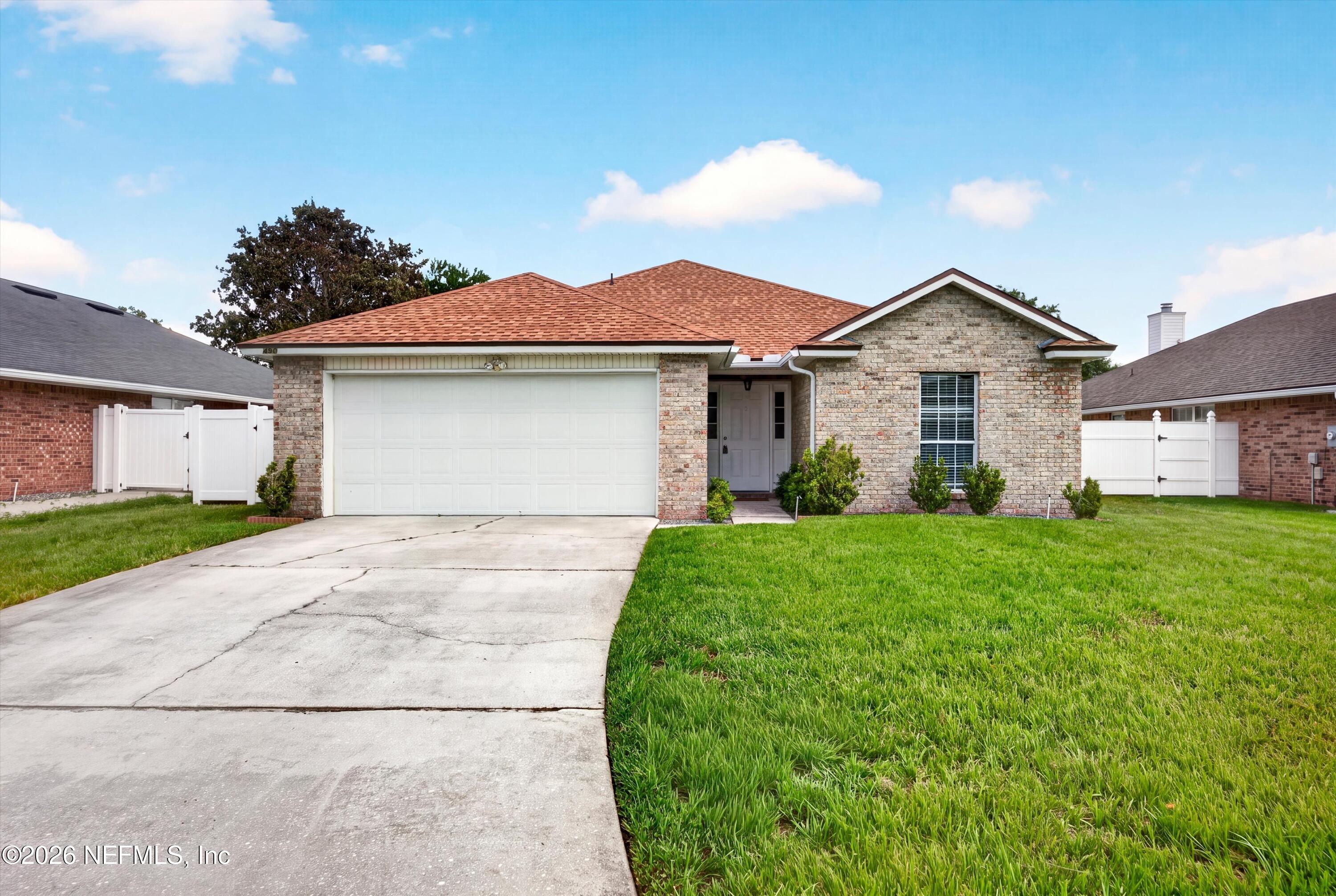 490 HILLSIDE Drive