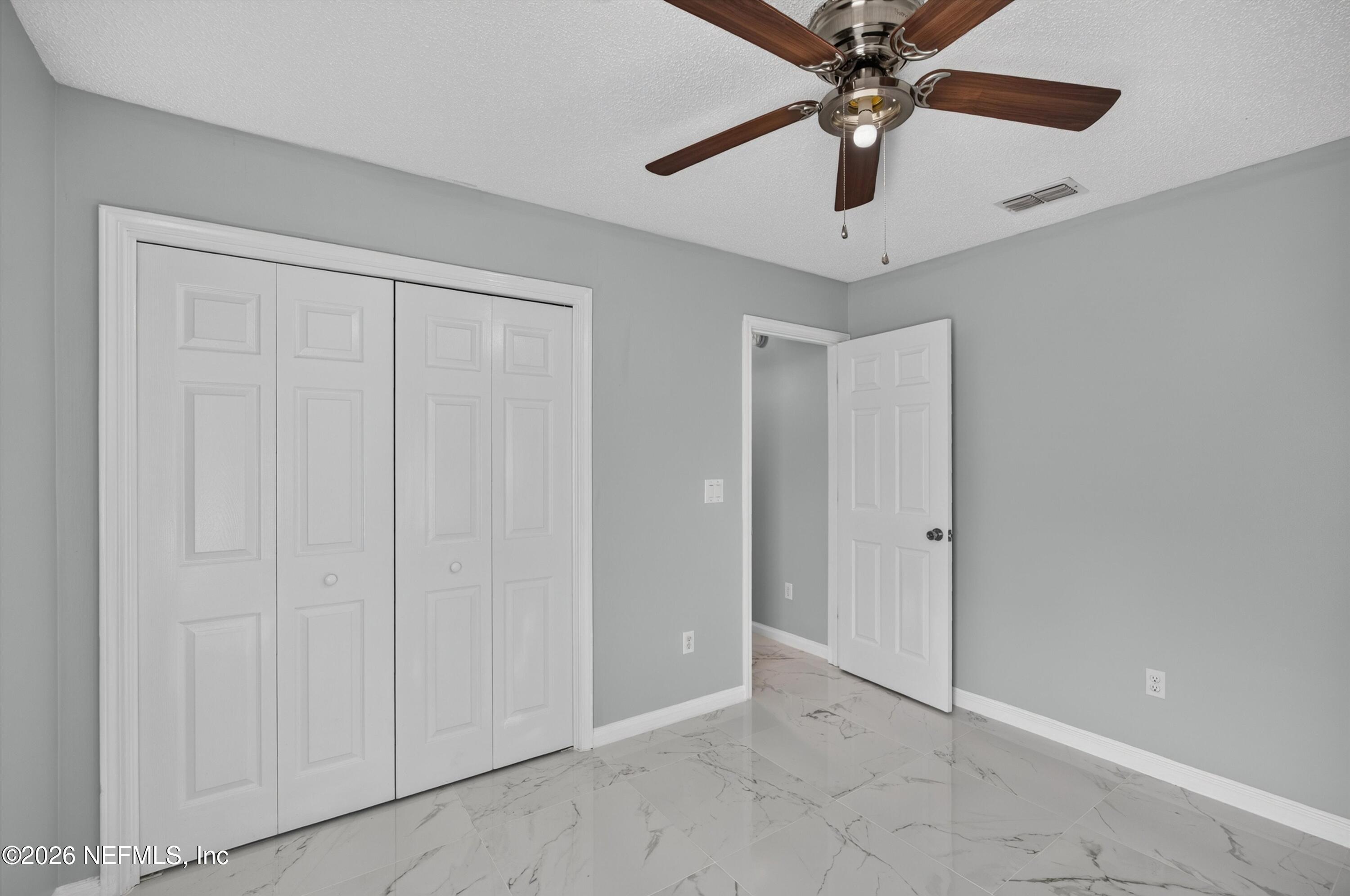 490 HILLSIDE Drive