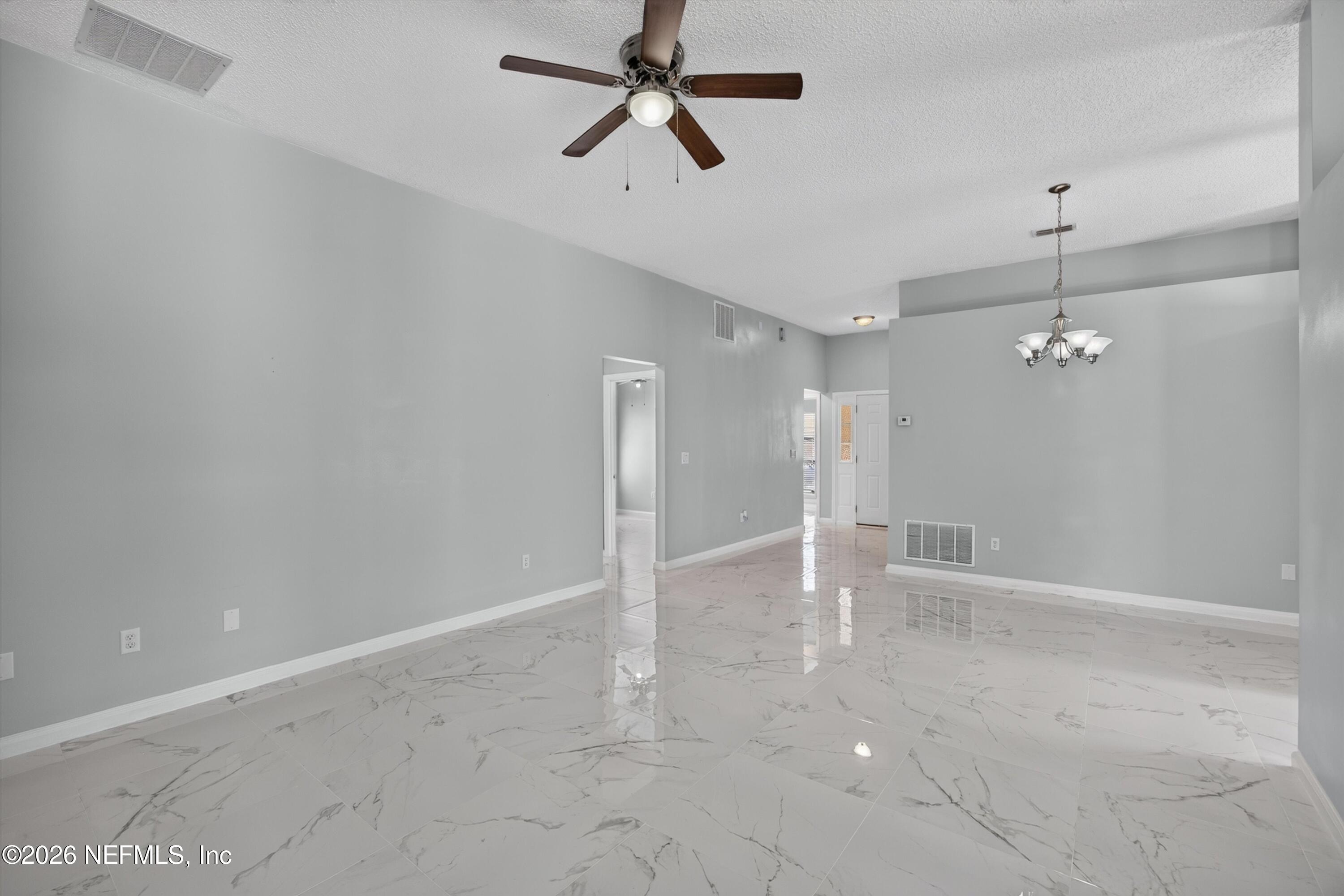 490 HILLSIDE Drive