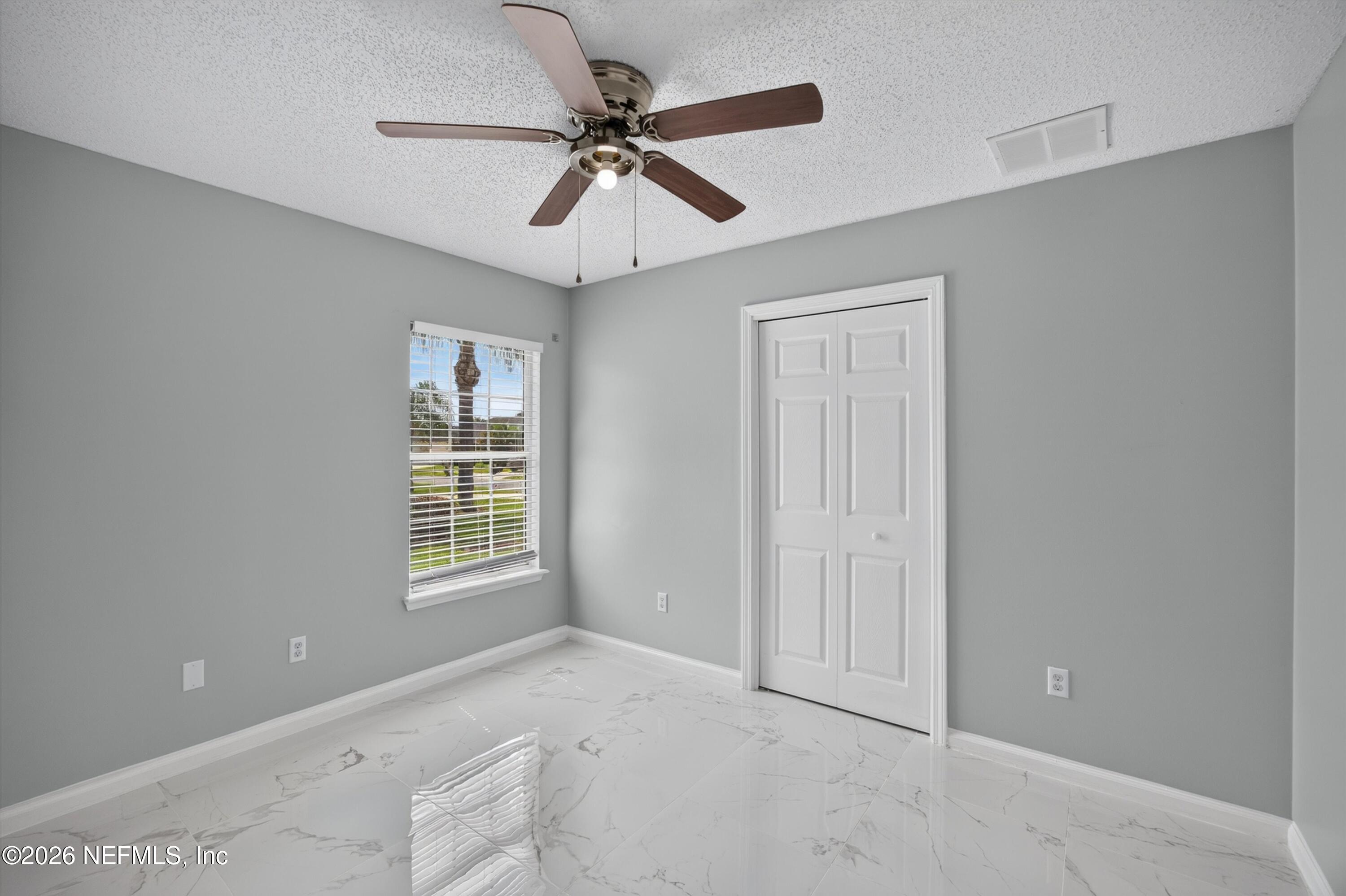 490 HILLSIDE Drive