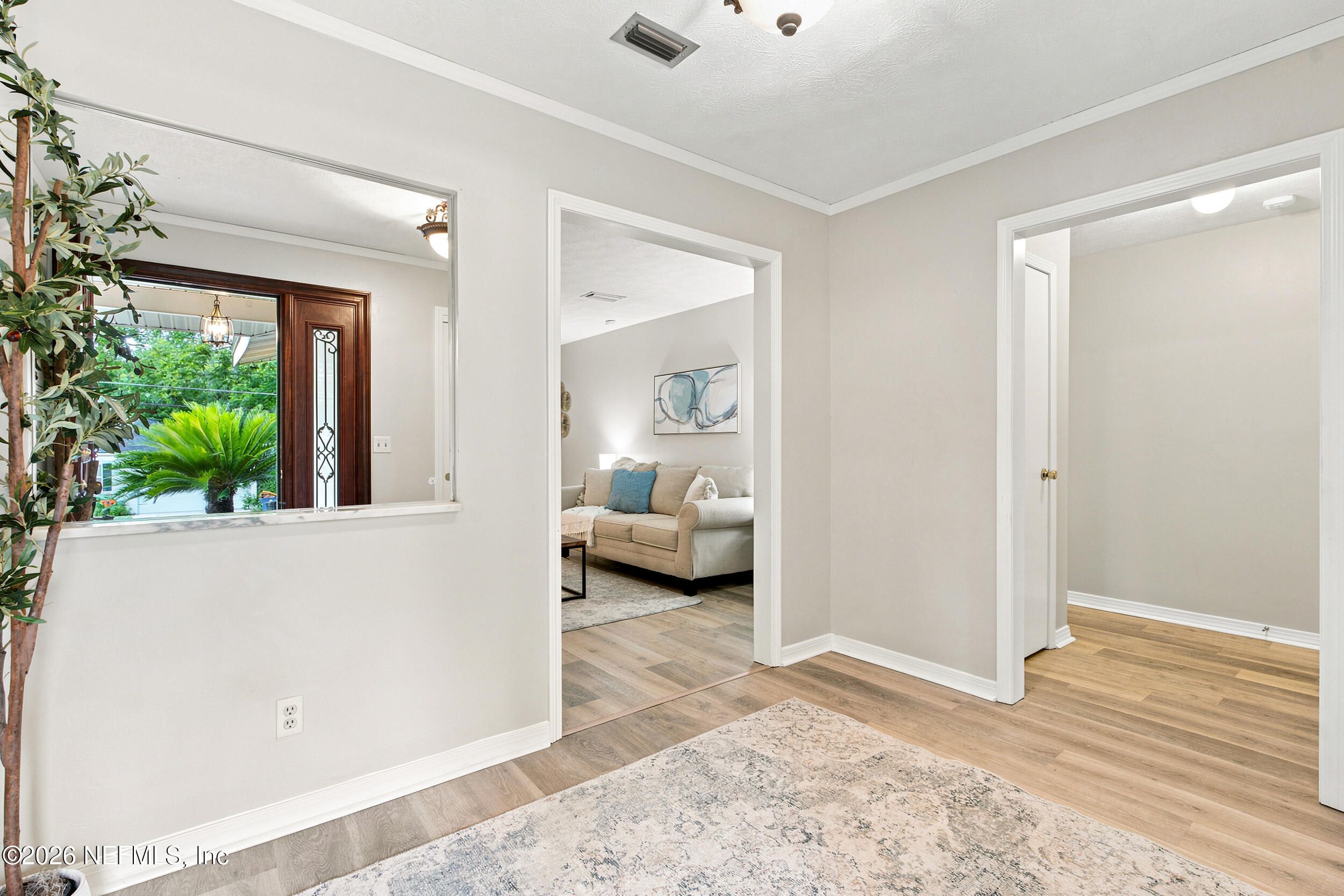 5333 JOHN REYNOLDS Drive