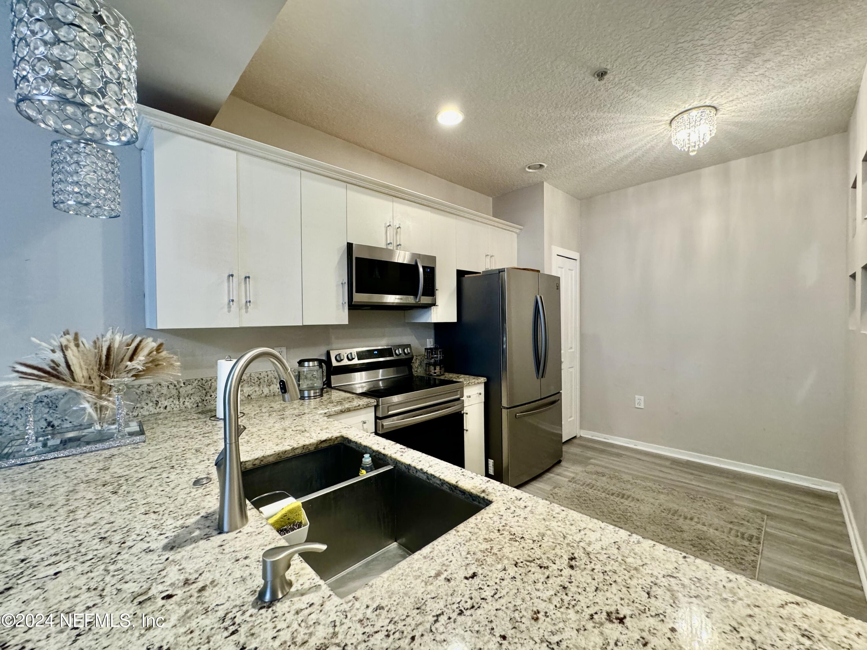 11368 ESTANCIA VILLA Drive 503
