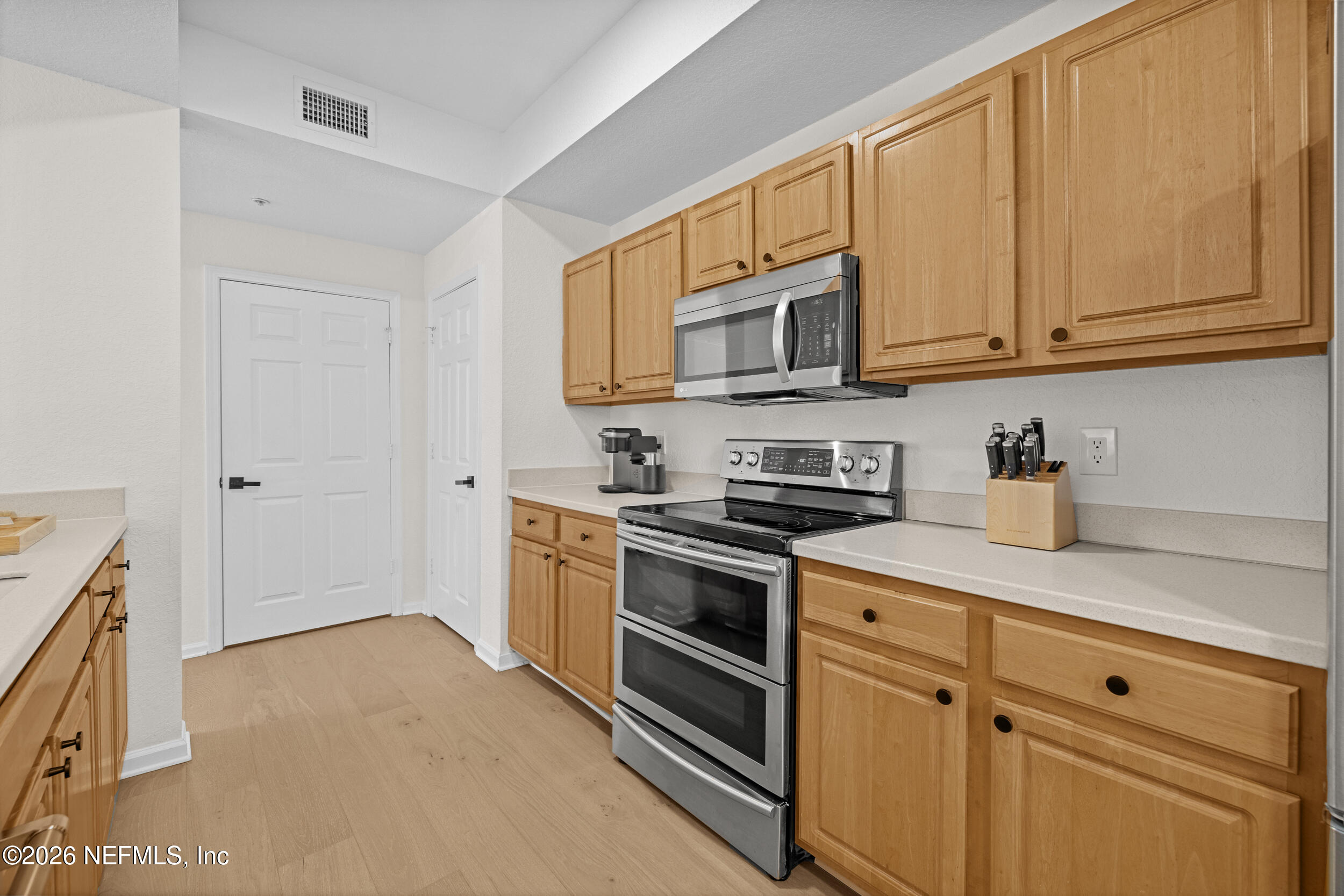 10075 GATE Parkway N 903