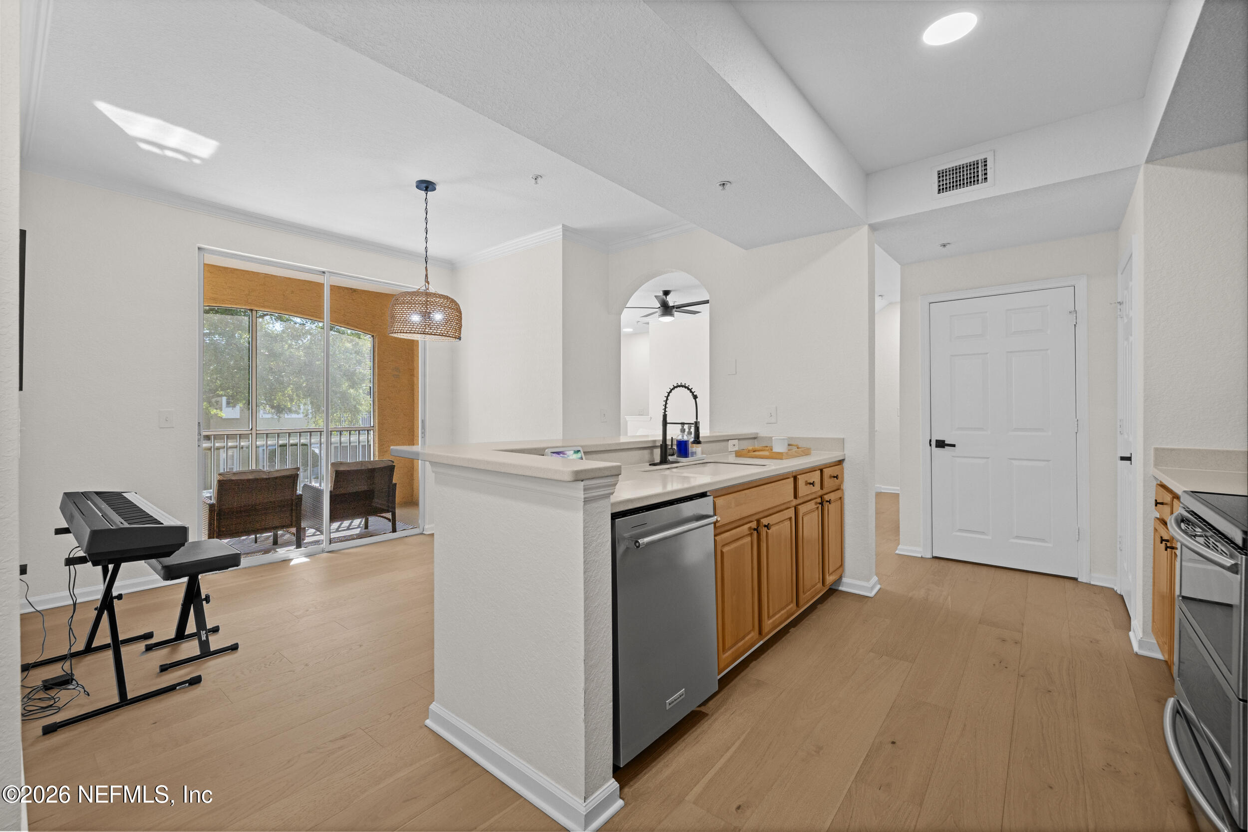 10075 GATE Parkway N 903
