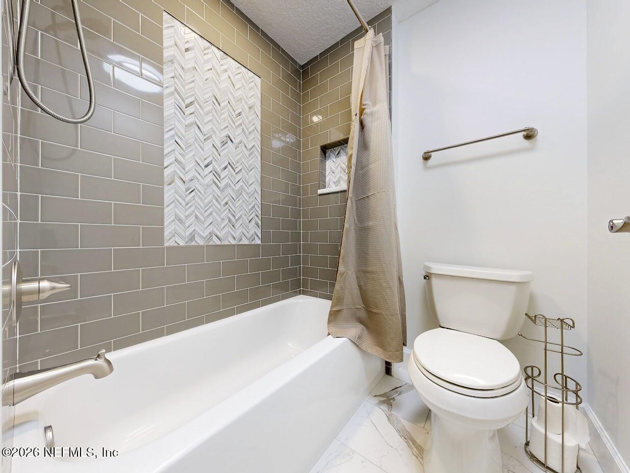 120 GOVERNOR Street 101