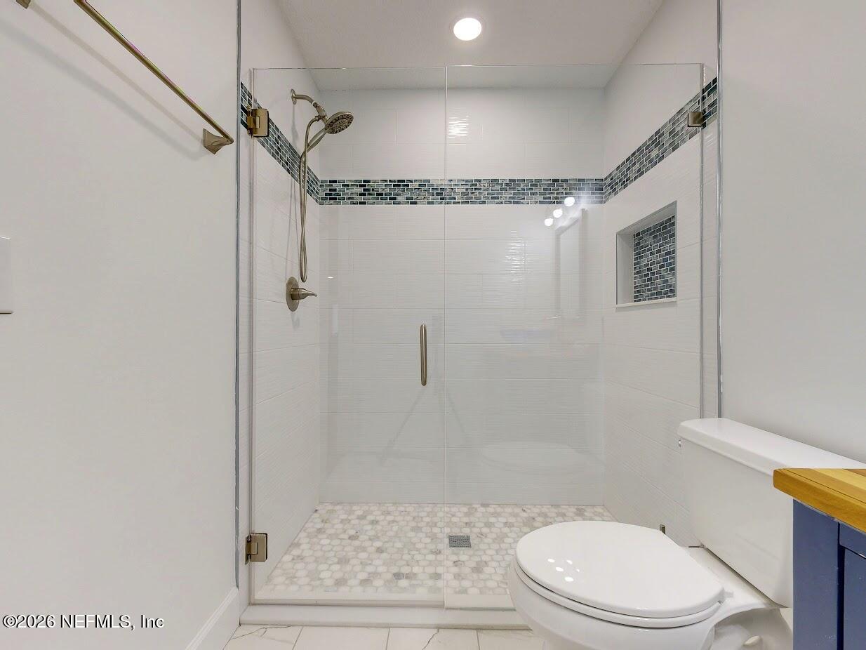 120 GOVERNOR Street 101