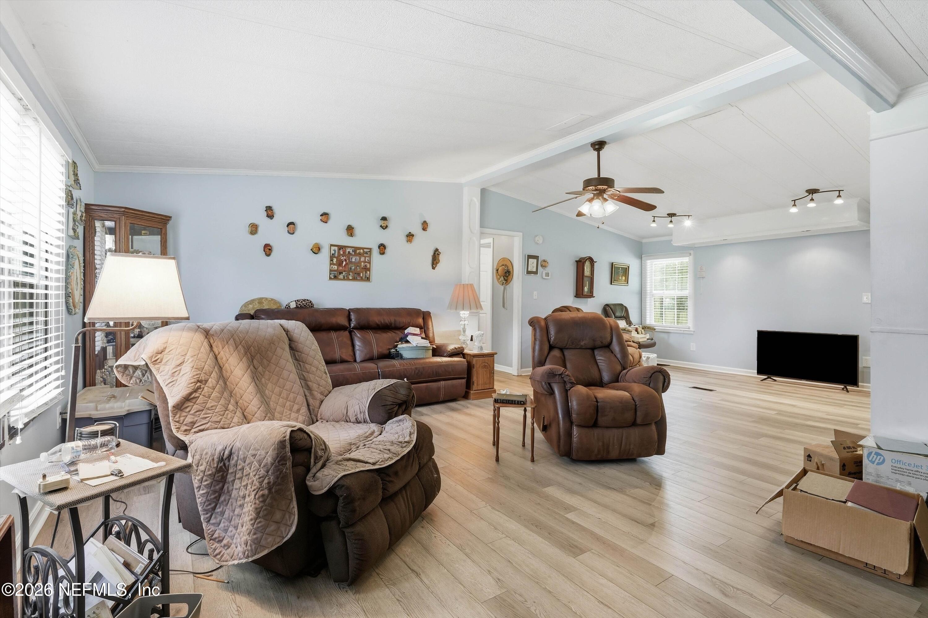 1097 MULBERRY LANDING Road N