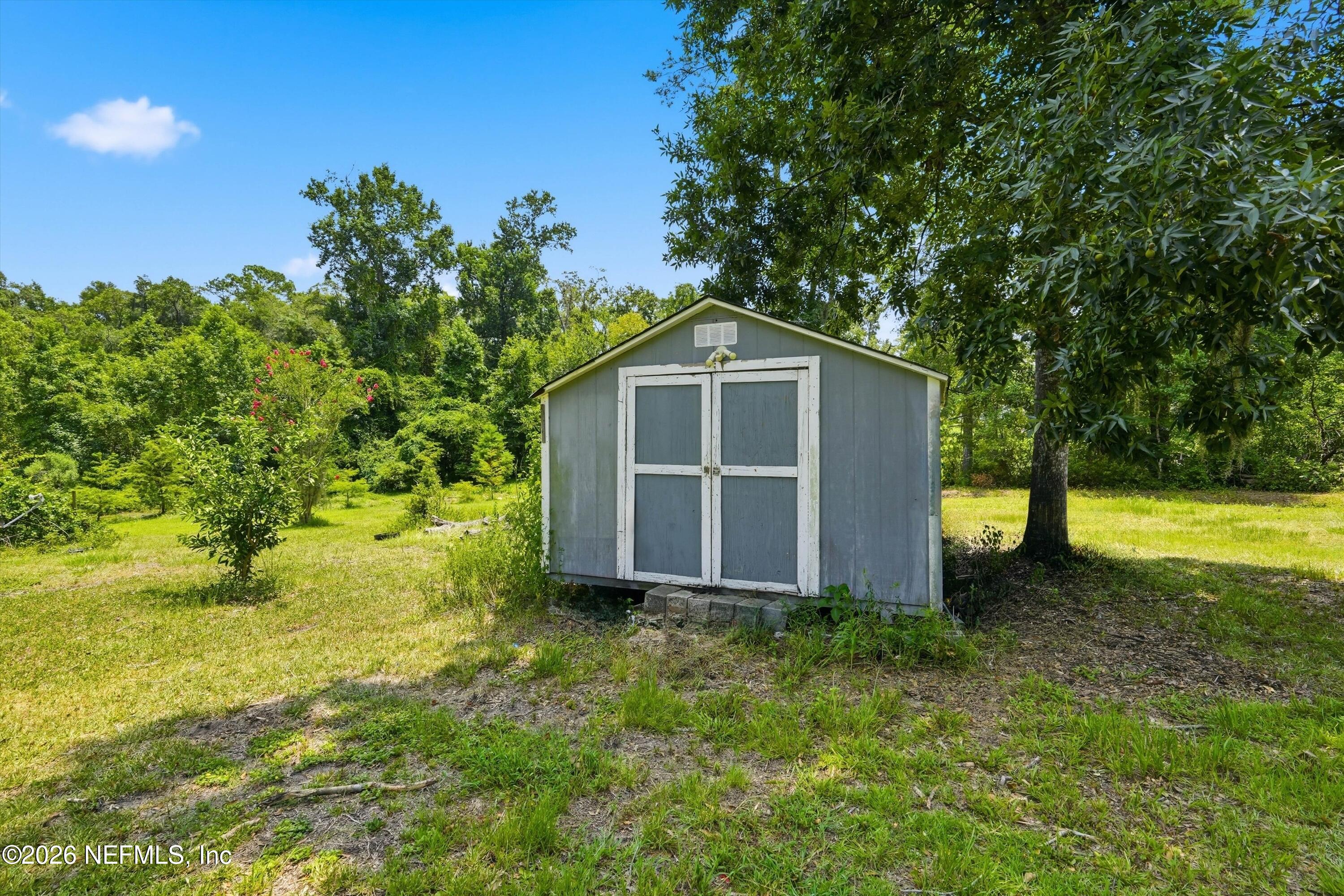 1097 MULBERRY LANDING Road N