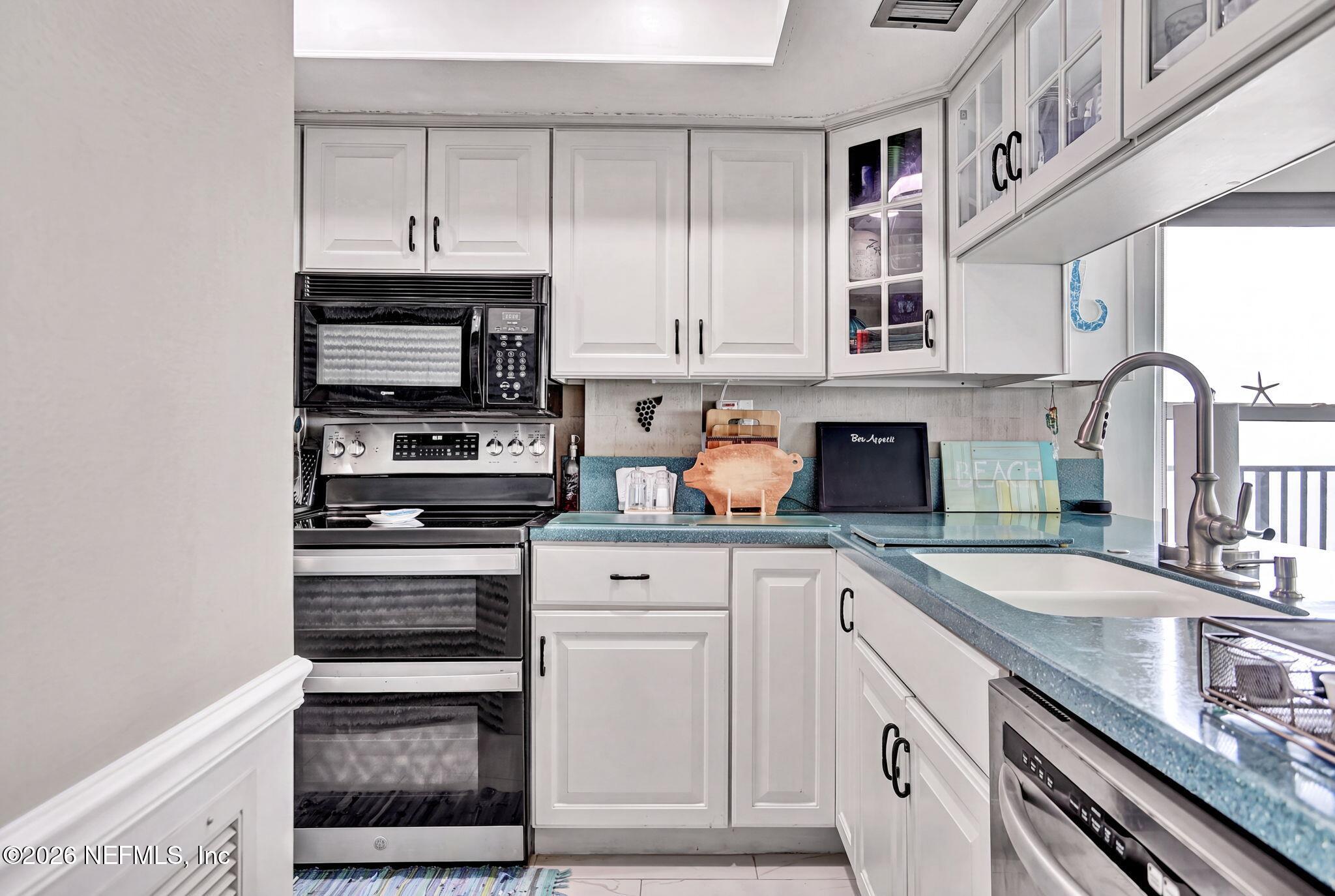 1901 1ST Street N 1701