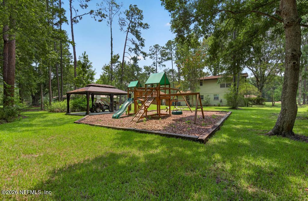 54704 CRAVEY Road