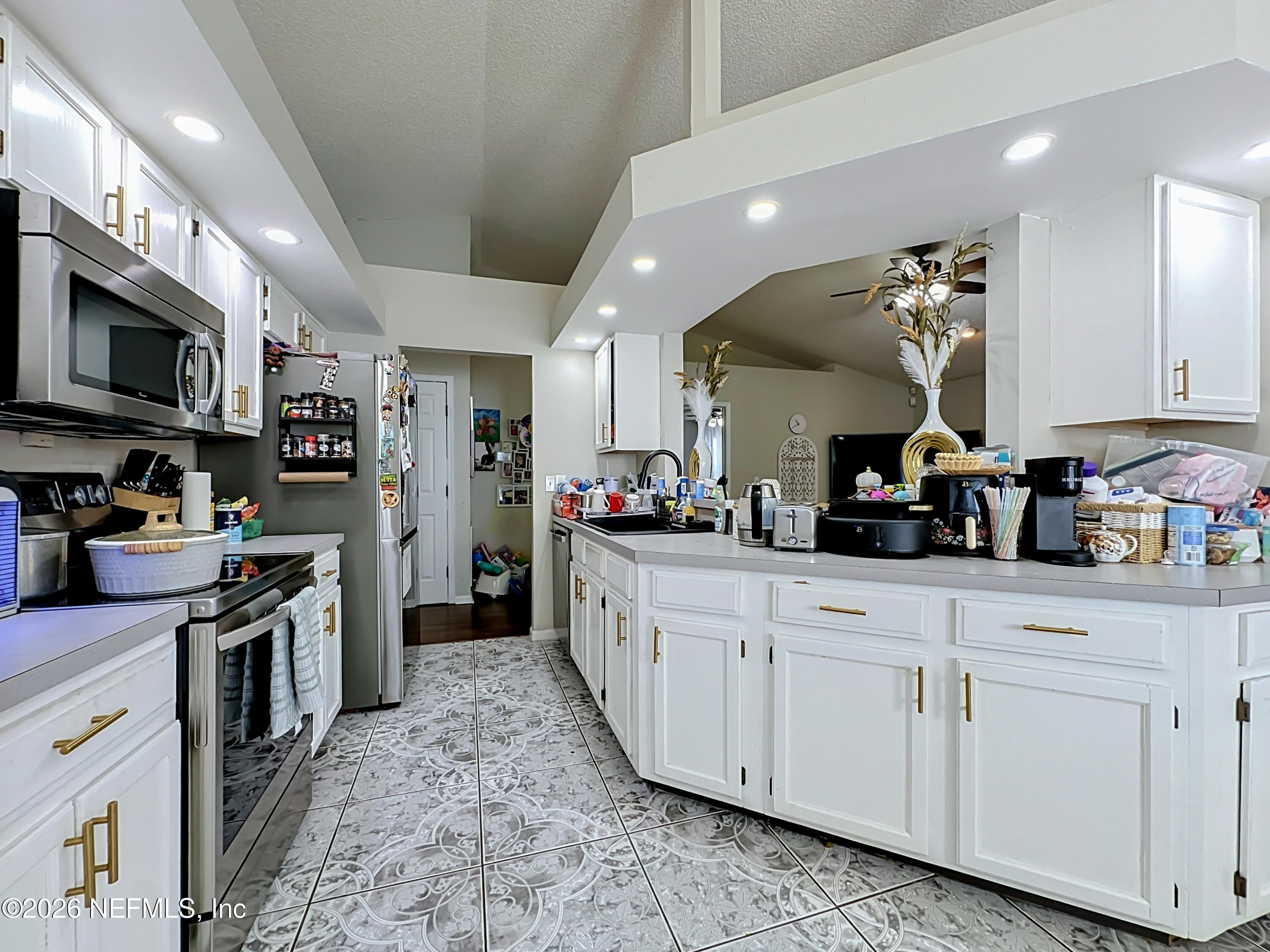 3346 DEERFIELD POINTE Drive