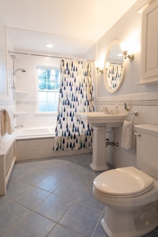 609 High Rock Street