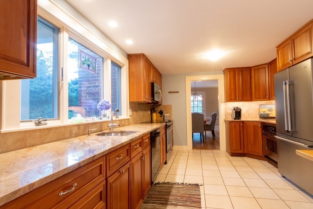 609 High Rock Street