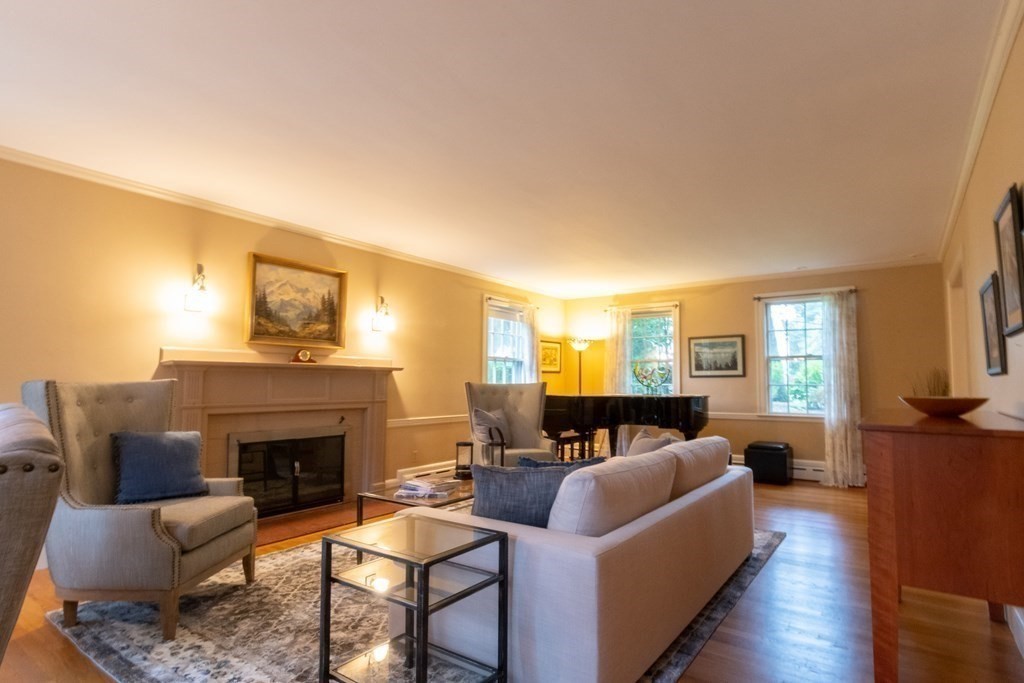 609 High Rock Street