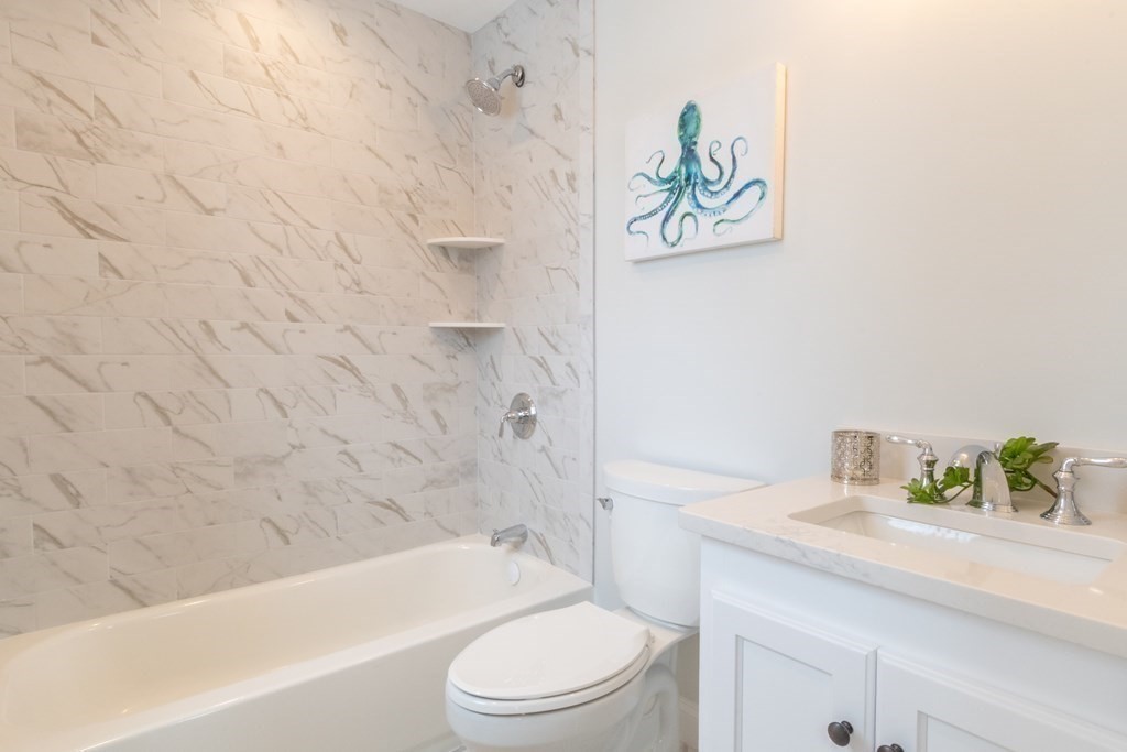 246 Hunnewell Street # 1