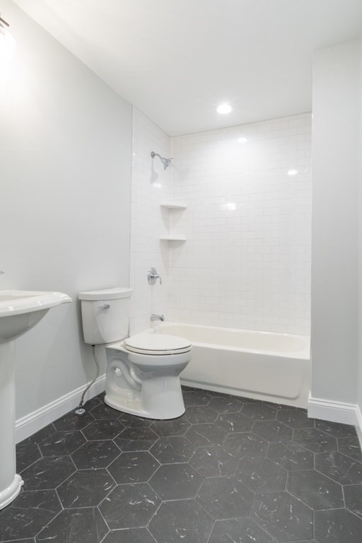 246 Hunnewell Street # 1